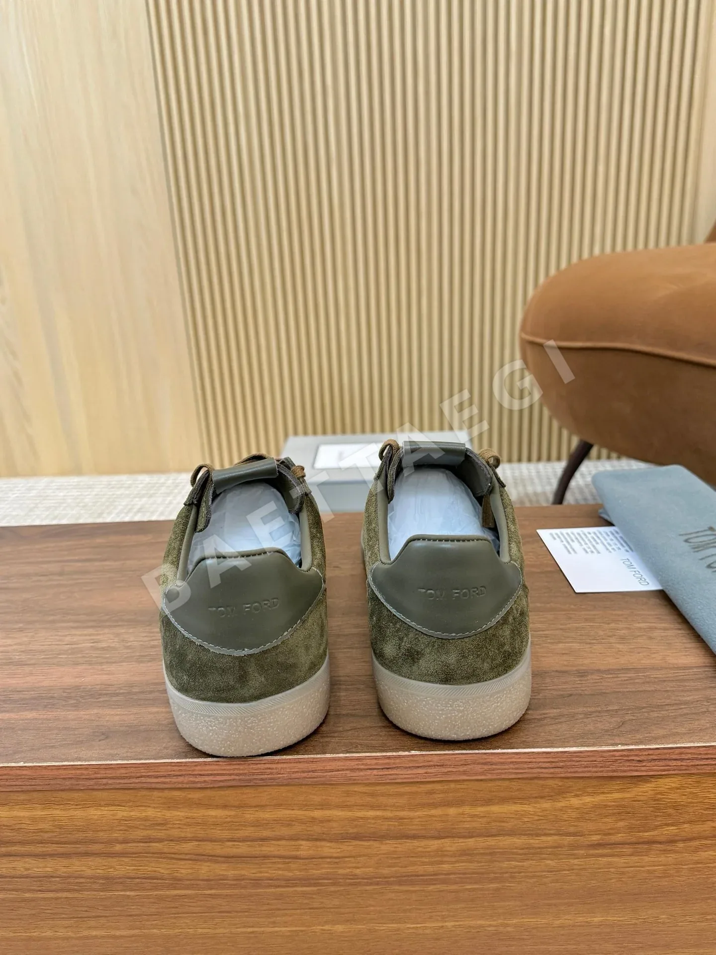 톰포드 남성 양가죽 신발 상세 이미지 4