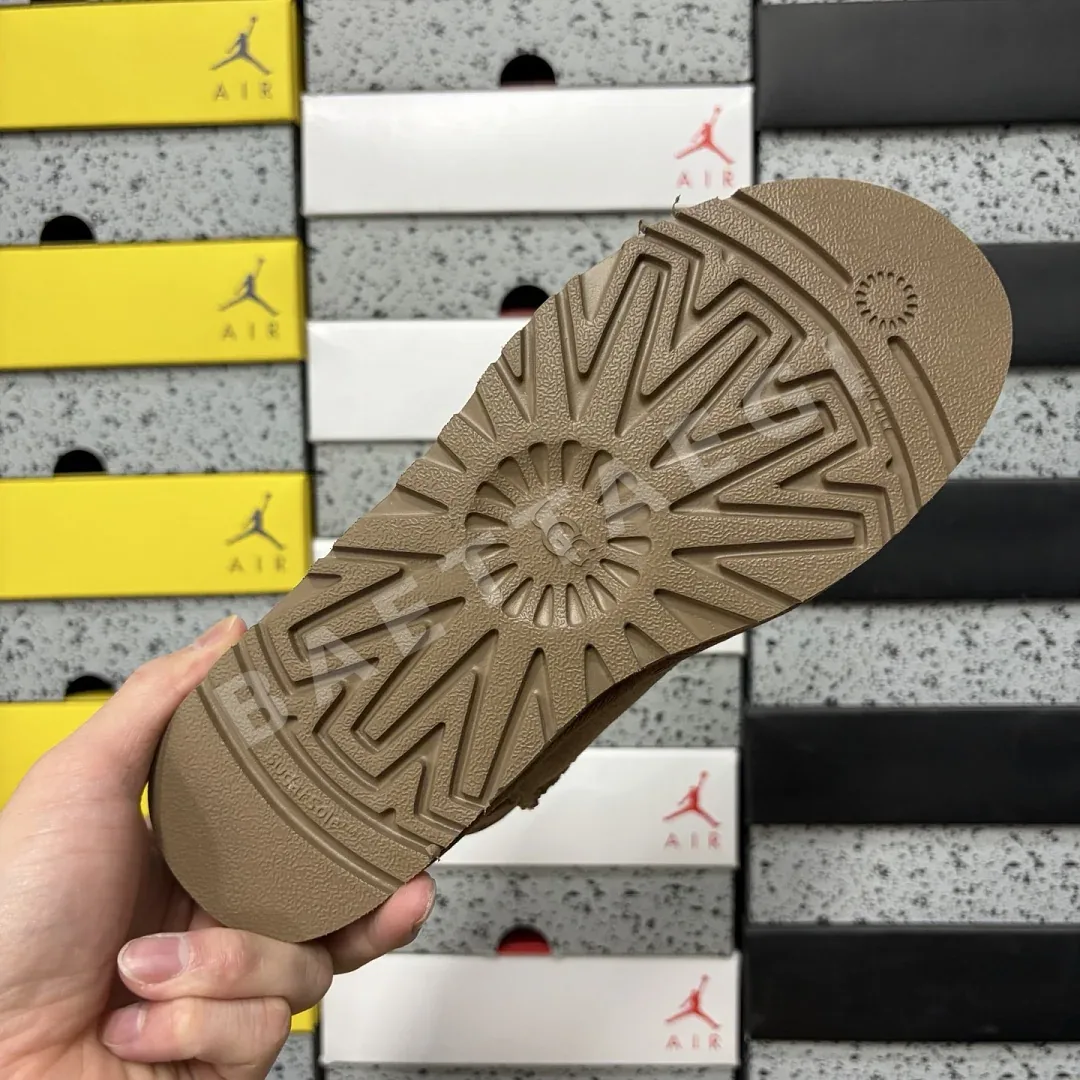 어그 [TOP] 208875 UGG Classic 3cm -5092 상세 이미지 9