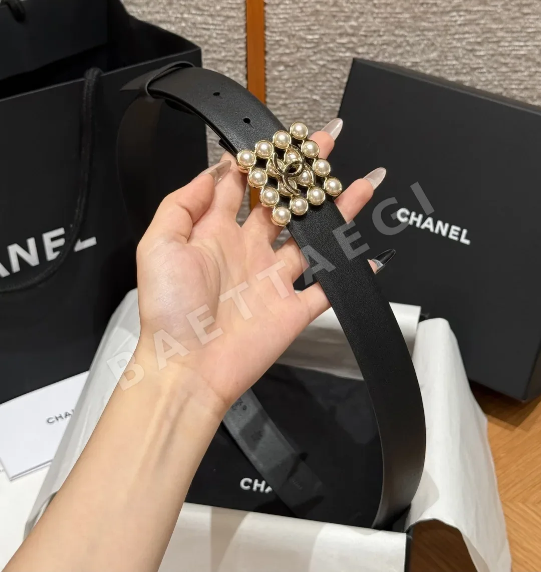 샤넬 카멜리아 진주 버클 가죽 벨트 상세 이미지 3