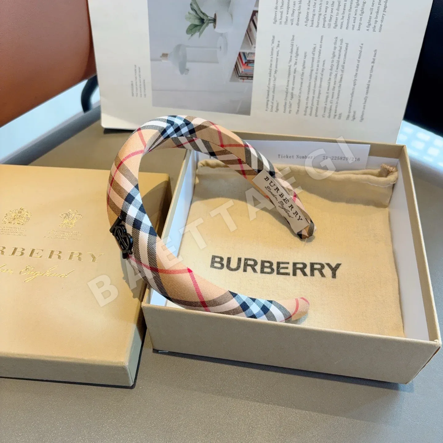 버버리 체크 패턴 헤어밴드 상세 이미지 5