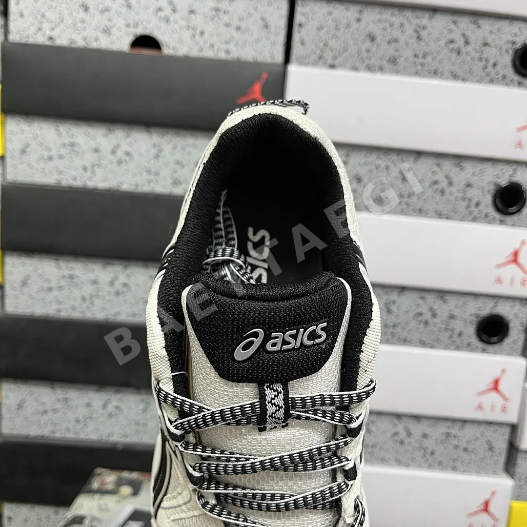 아식스 [XY] 젤 카하나 8 1011B133-100 200334 Asics Gel-Kahana 8 상세 이미지 7