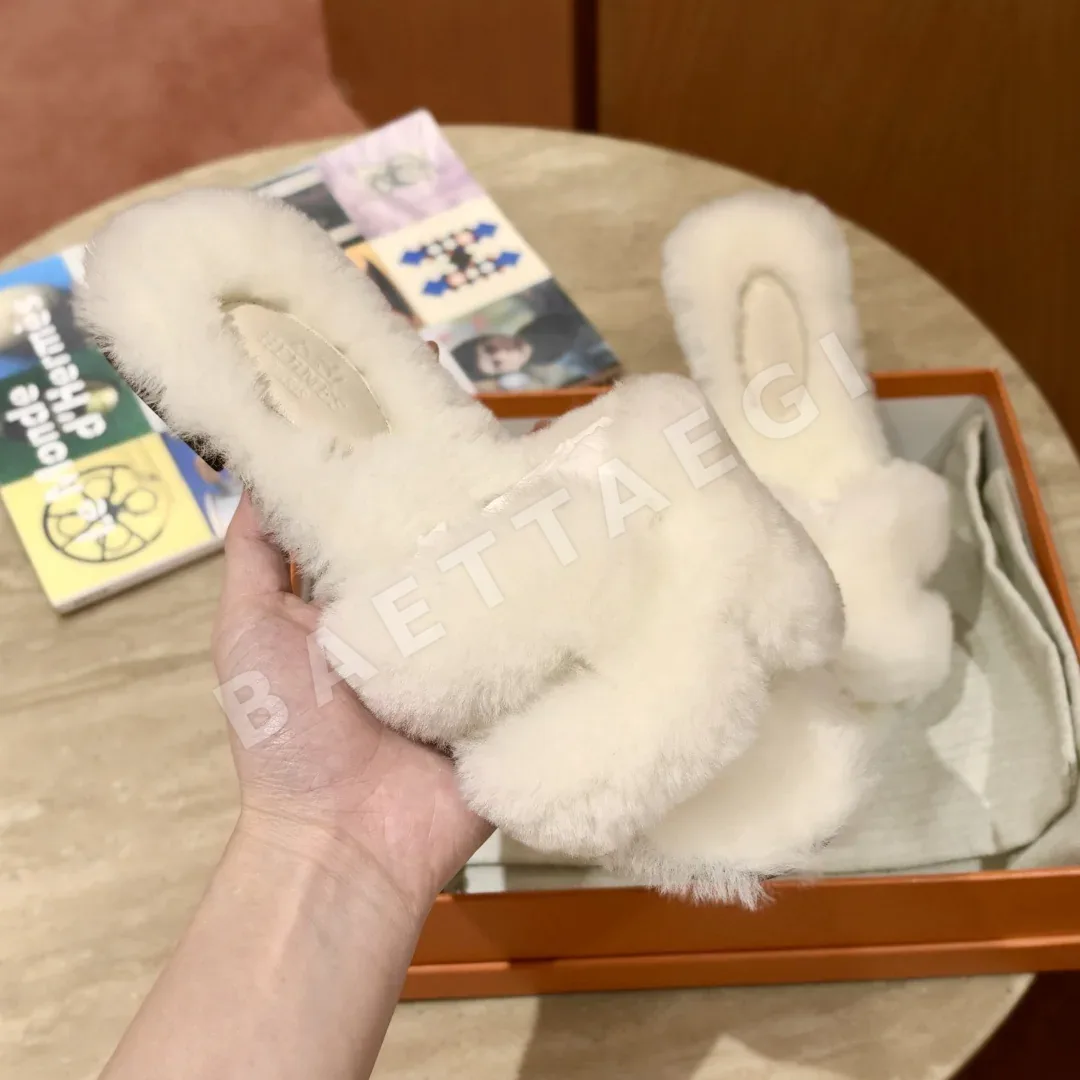 에르메스 오란 샌들 화이트 시프스킨 H 컷아웃 상세 이미지 8