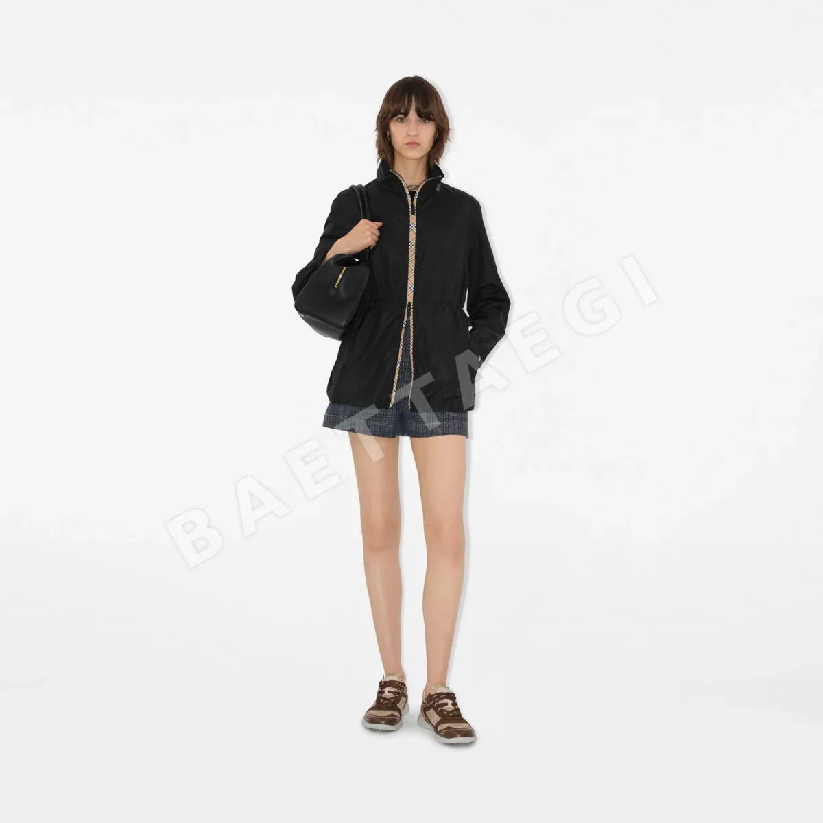버버리 나일론 드로스트링 여성 자켓 상세 이미지 8