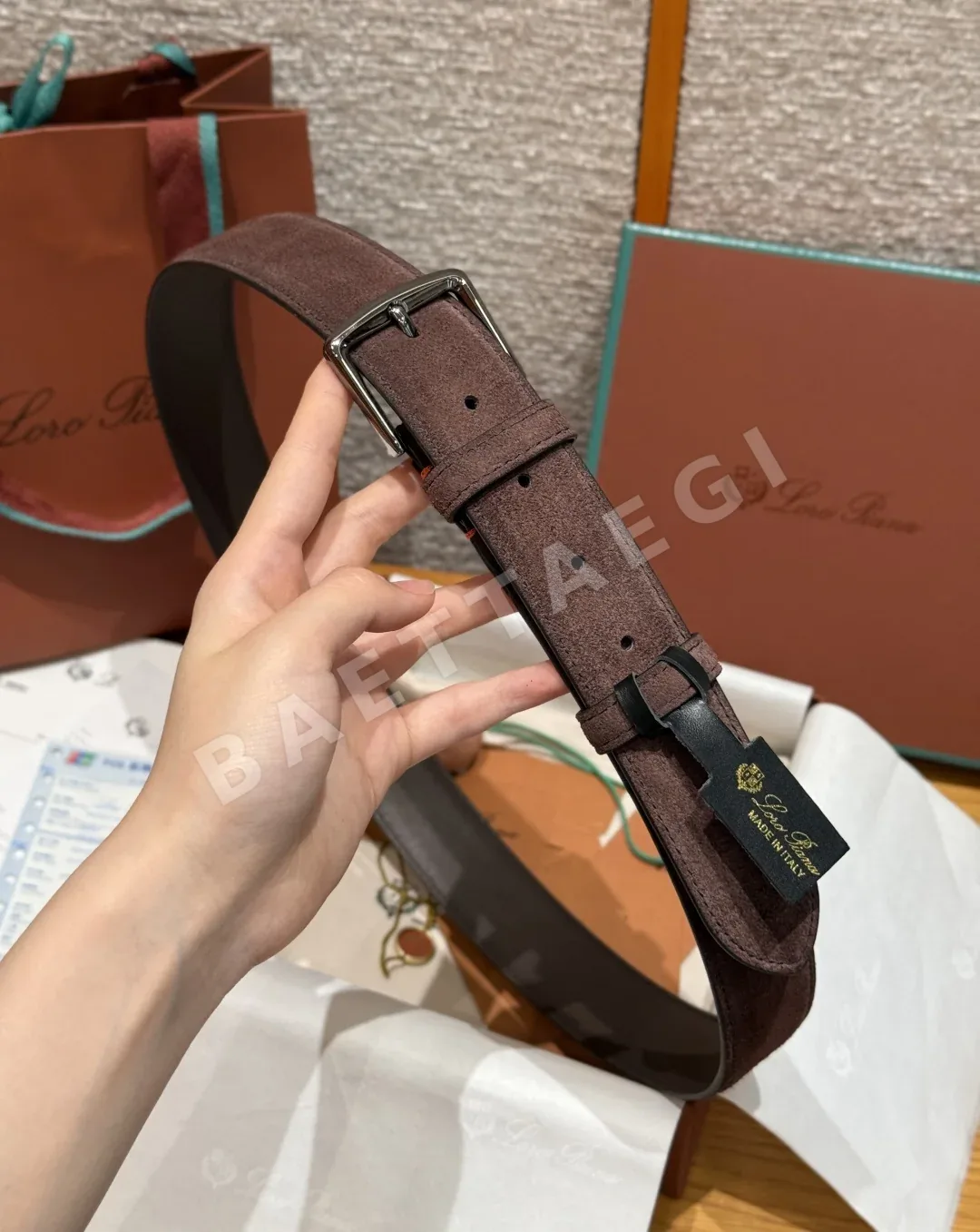 로로피아나 알사벨 송아지가죽 스웨이드 벨트 상세 이미지 9