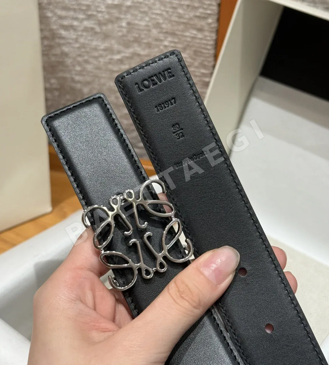 로에베 아나그램 양면 가죽 벨트 상세 이미지 6