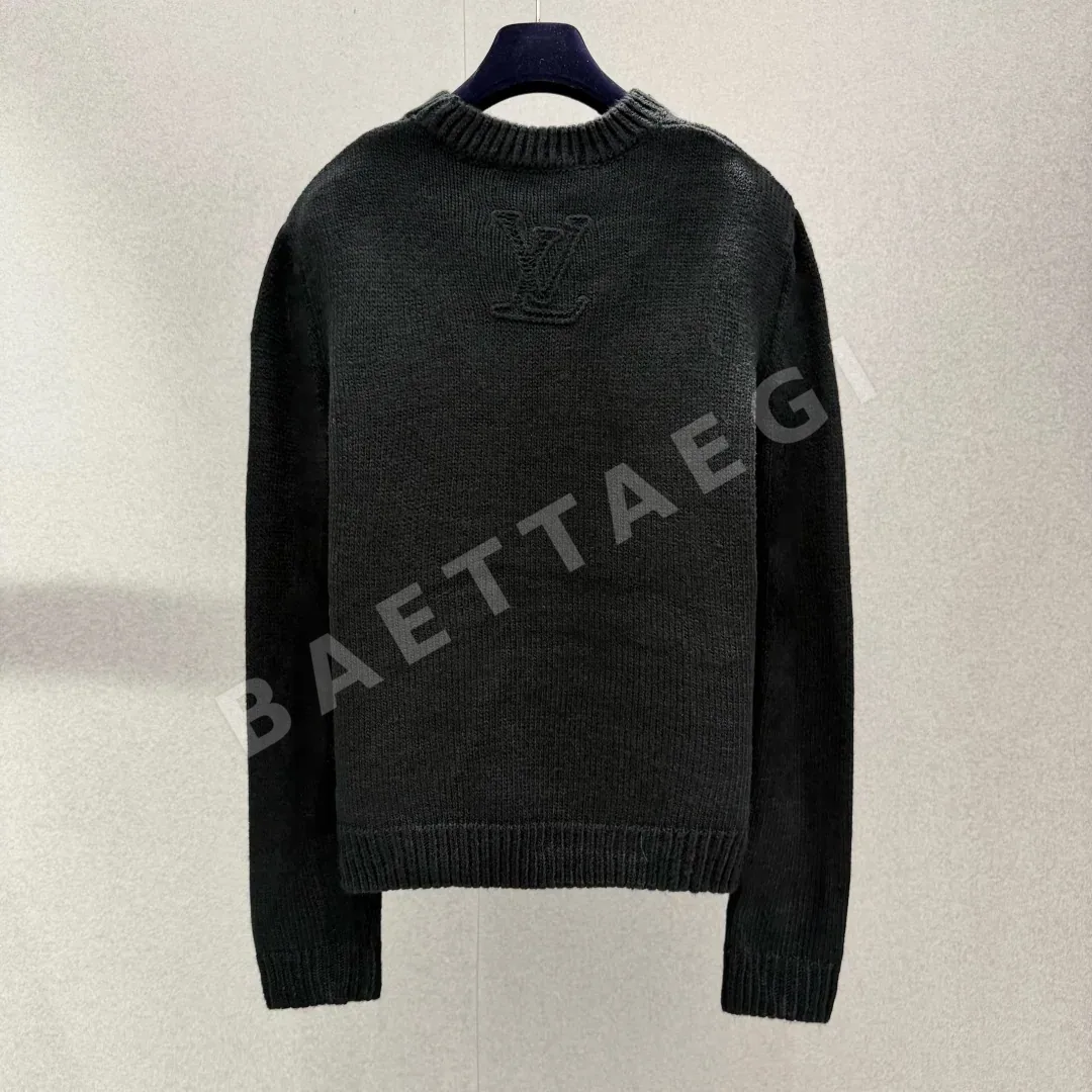 루이비통 모노그램 장식 양모 니트 크루넥 상세 이미지 2