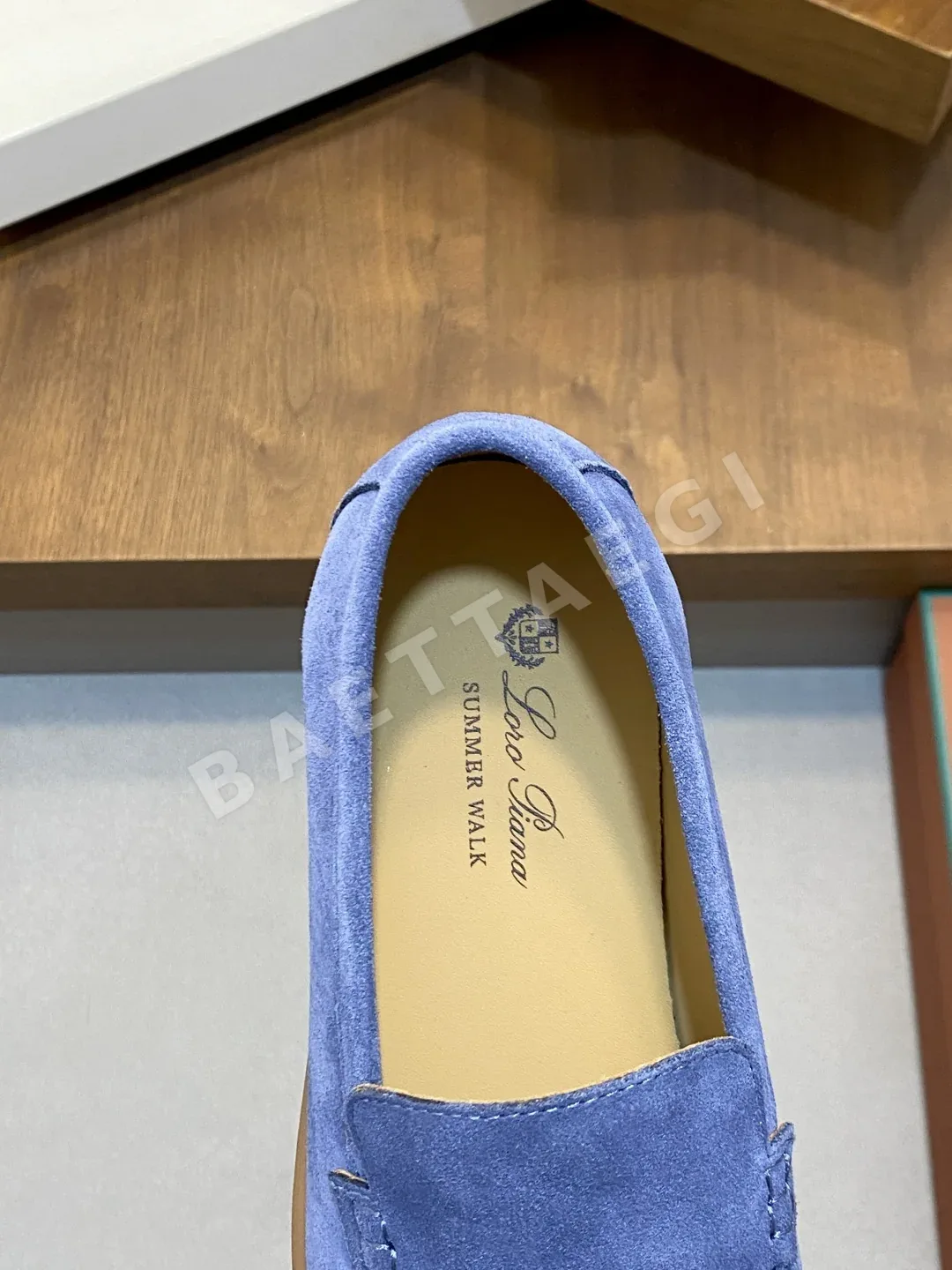 로로피아나 로퍼 스웨이드 반복 로고 패턴 상세 이미지 7