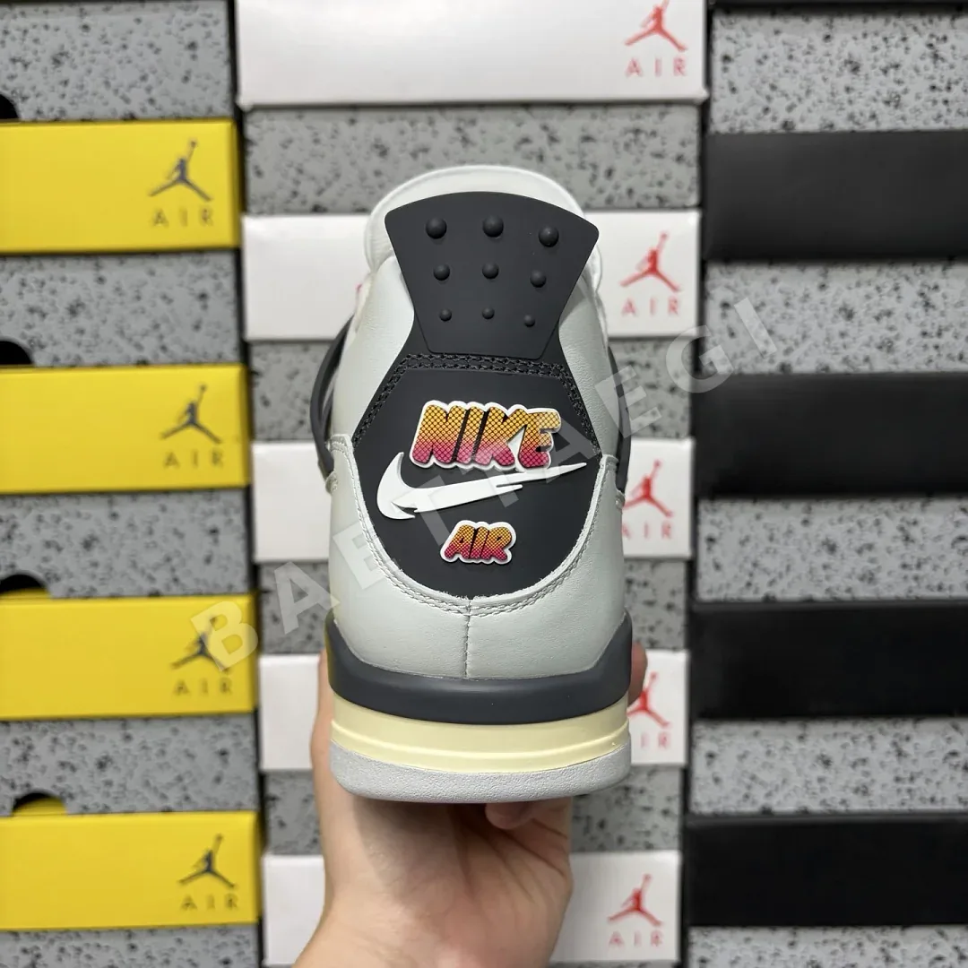 나이키 [GX] 조던 4 레트로 JA1135-100 201771 Nike Jordan 4 Retro Comic 상세 이미지 10