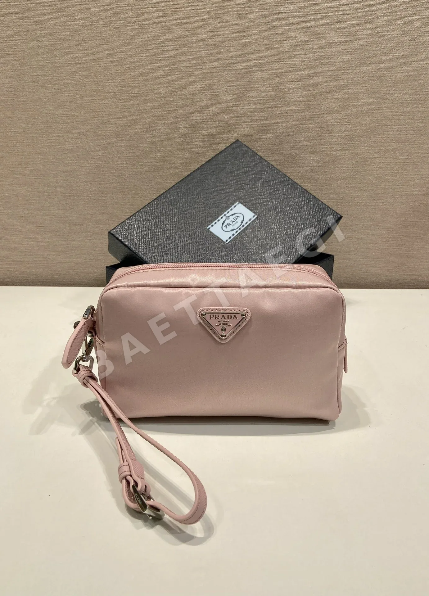 프라다 리사이클 나일론 클러치백 1NS021 122646