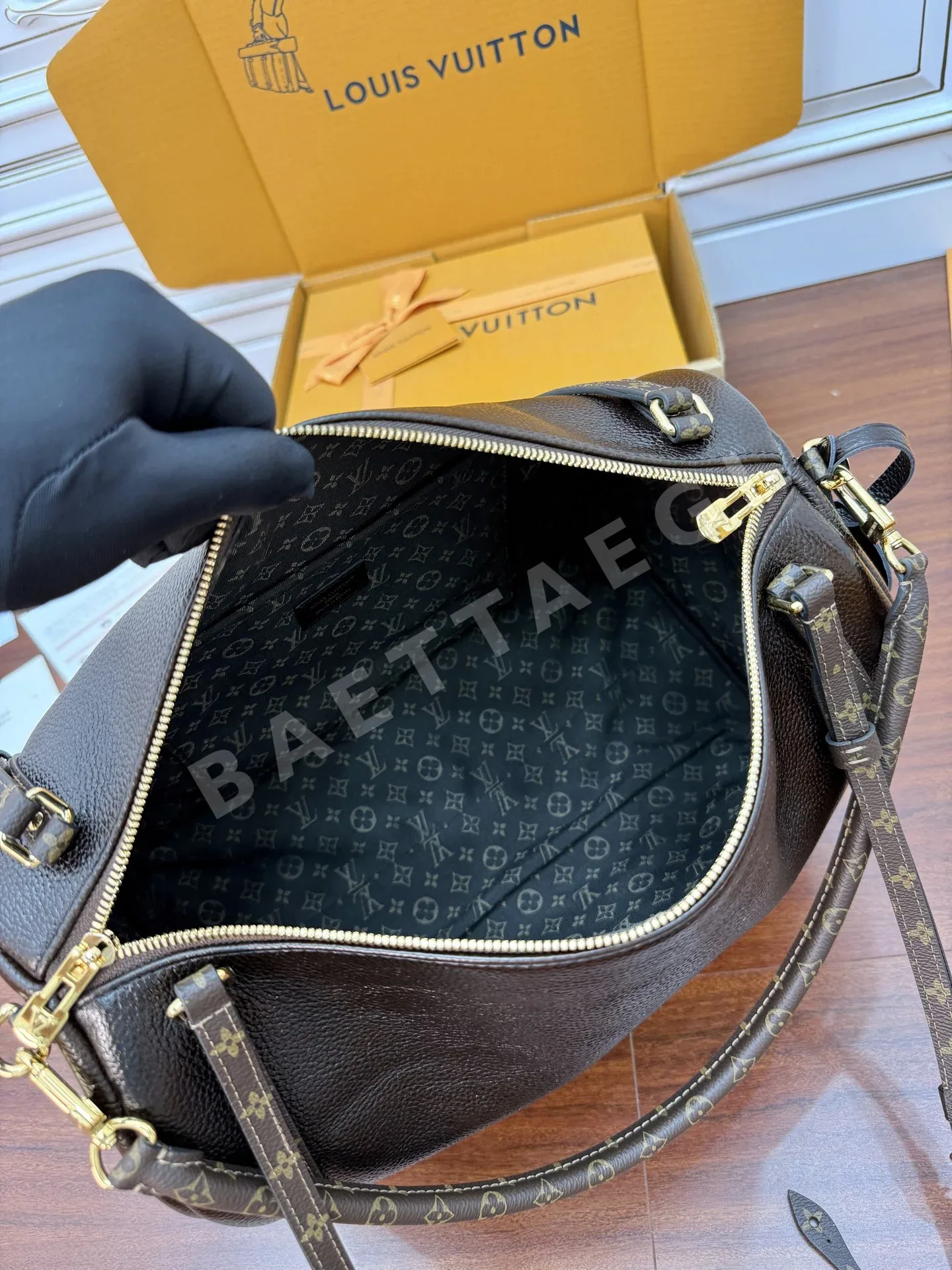 루이비통 M26359 가방 상세 이미지 5