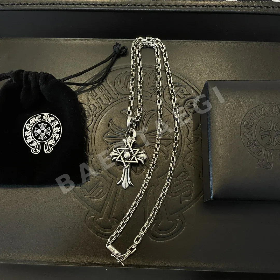 크롬하츠 레트로 크로스 펜던트 목걸이 상세 이미지 9