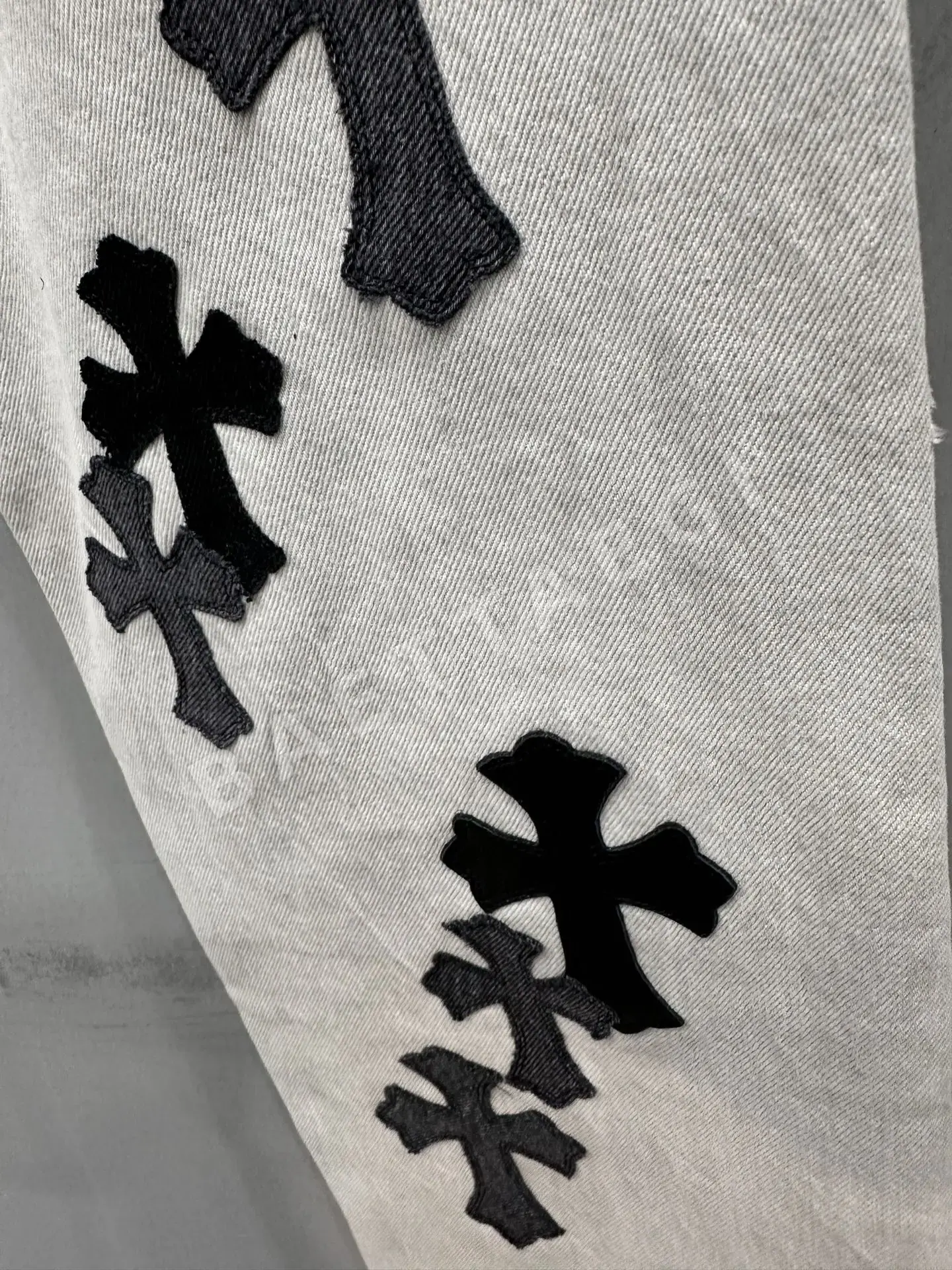 크롬하츠 그레이 화이트 패치워크 가죽 데님 바지 상세 이미지 13
