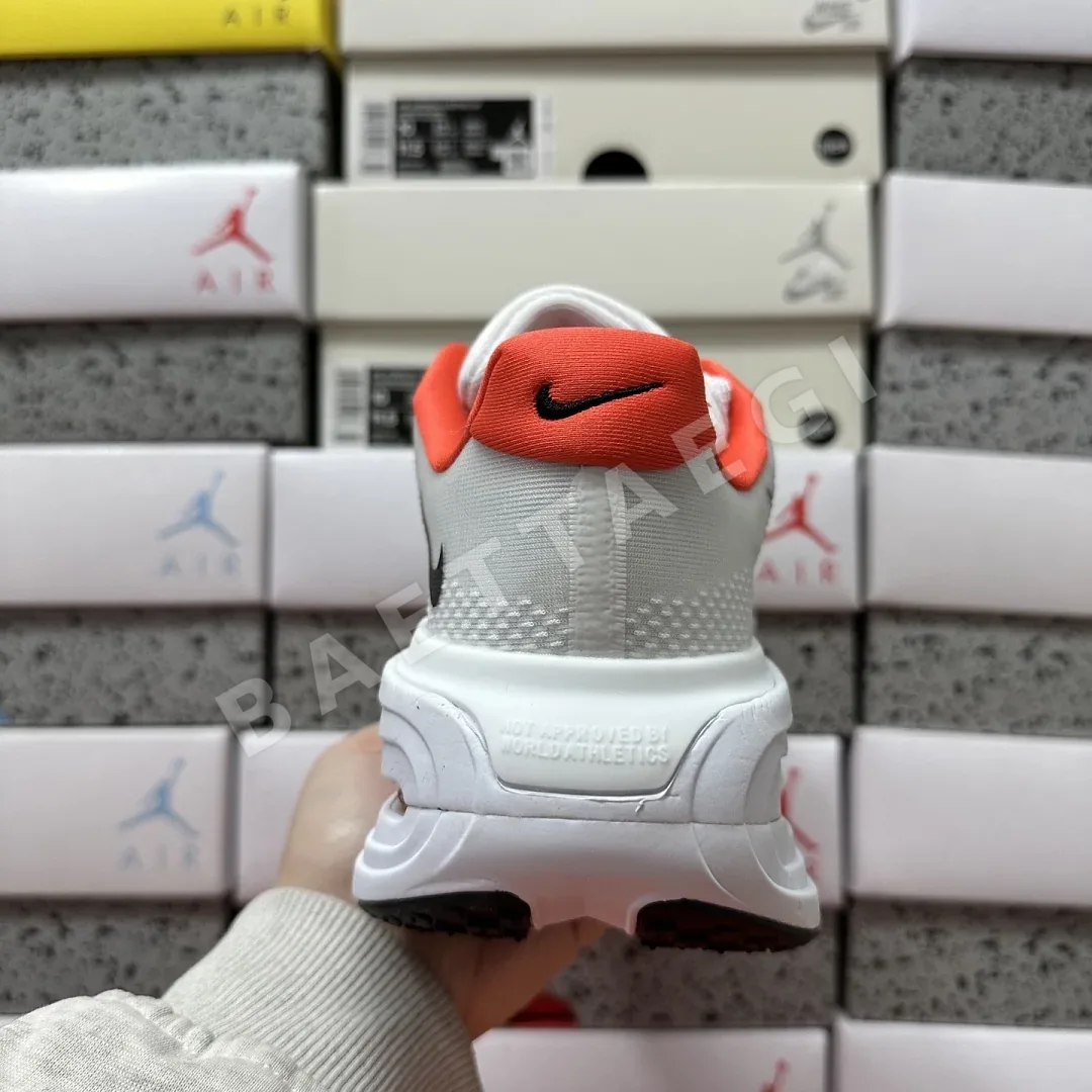 나이키 [5A] 보메로 프리미엄 화이트 옐로우 HQ2050-140 201641 Nike Vomero Premium 상세 이미지 9
