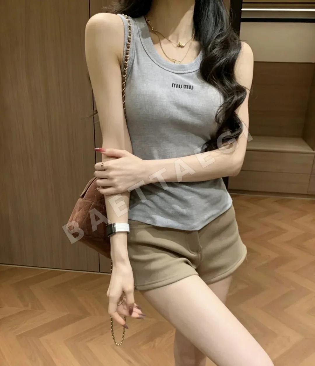 미우미우 클래식 로고 리브 반팔 티셔츠 상세 이미지 9