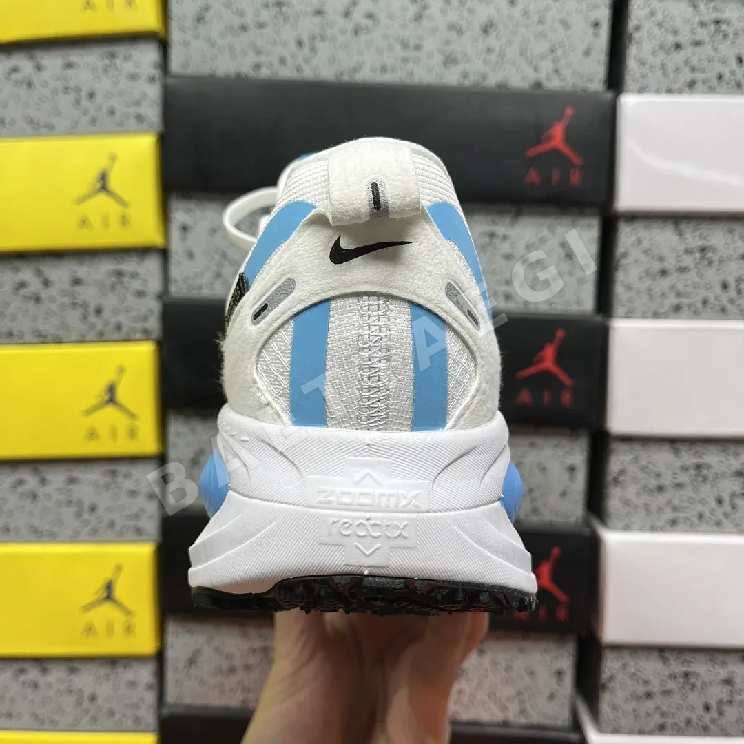 나이키 [XY] 보메로 18 201724 Nike Vomero 18 HQE98-005 상세 이미지 7