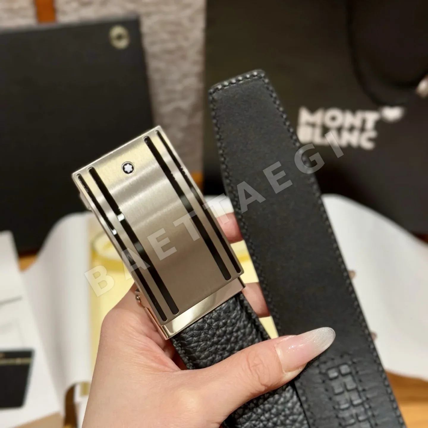 몽블랑 가죽 자동 버클 벨트 상세 이미지 5