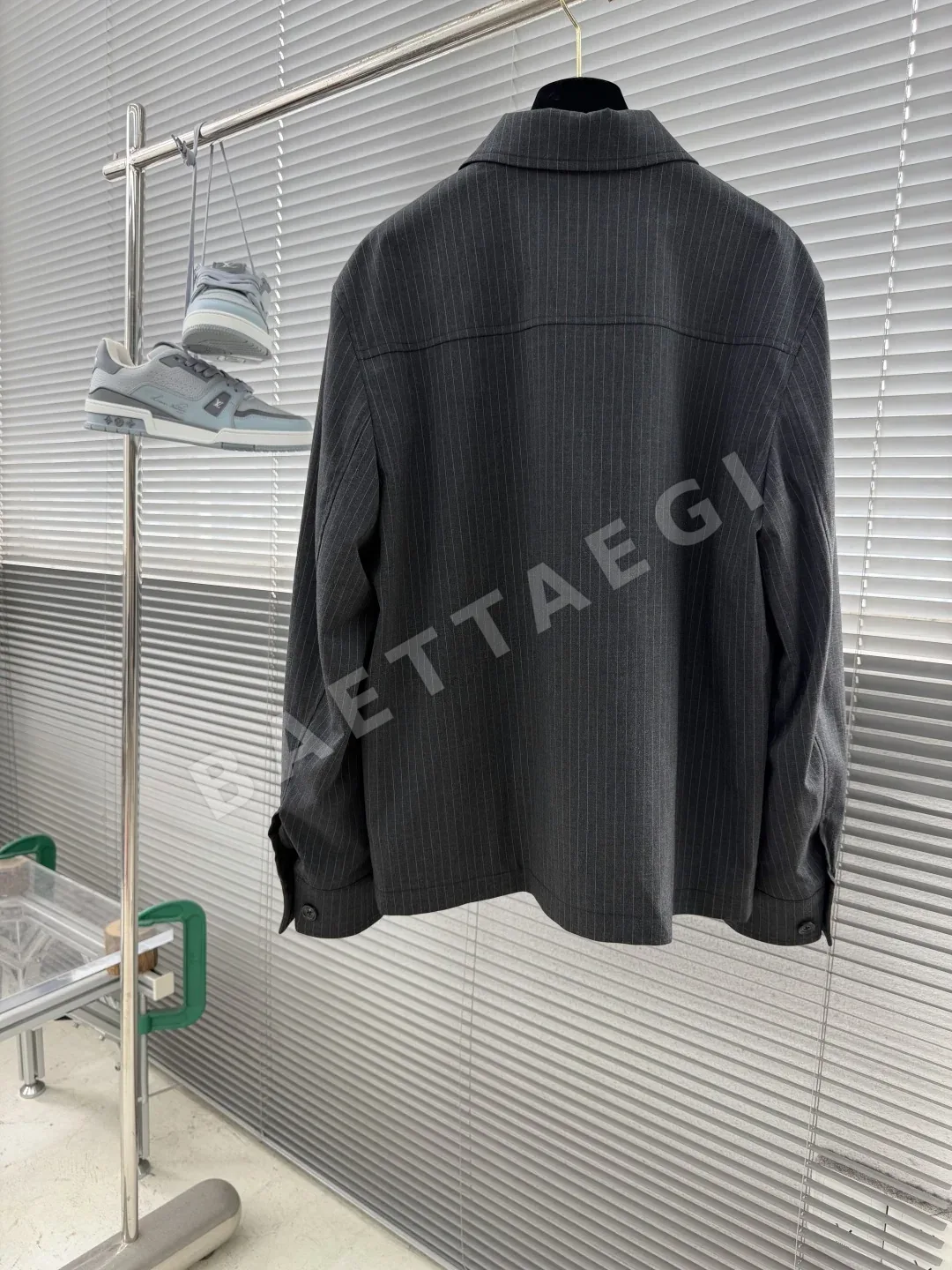 버버리 블룸즈베리 핀스트라이프 울 자켓 상세 이미지 3