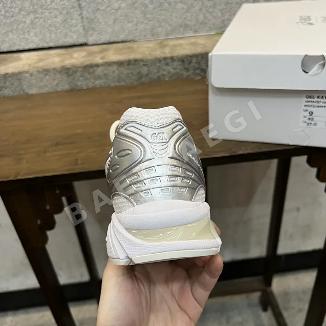 아식스 [ZC] 젤 카야노 14 1201A457-100 200239 Asics Gel-Kayano 14 JJJJound Silver White 상세 이미지 4