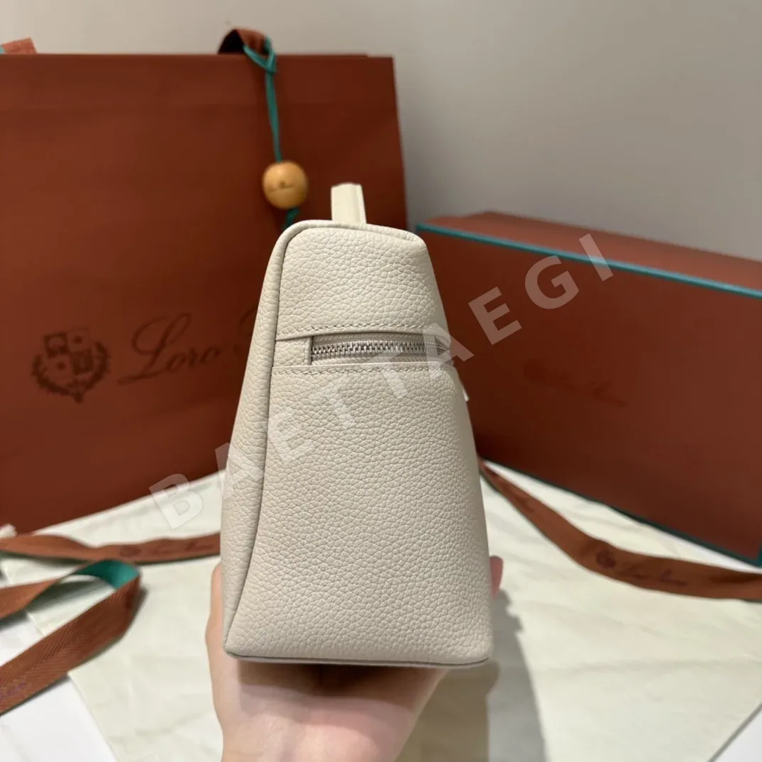 로로피아나 L27 라이트베이지 핸드백 상세 이미지 6