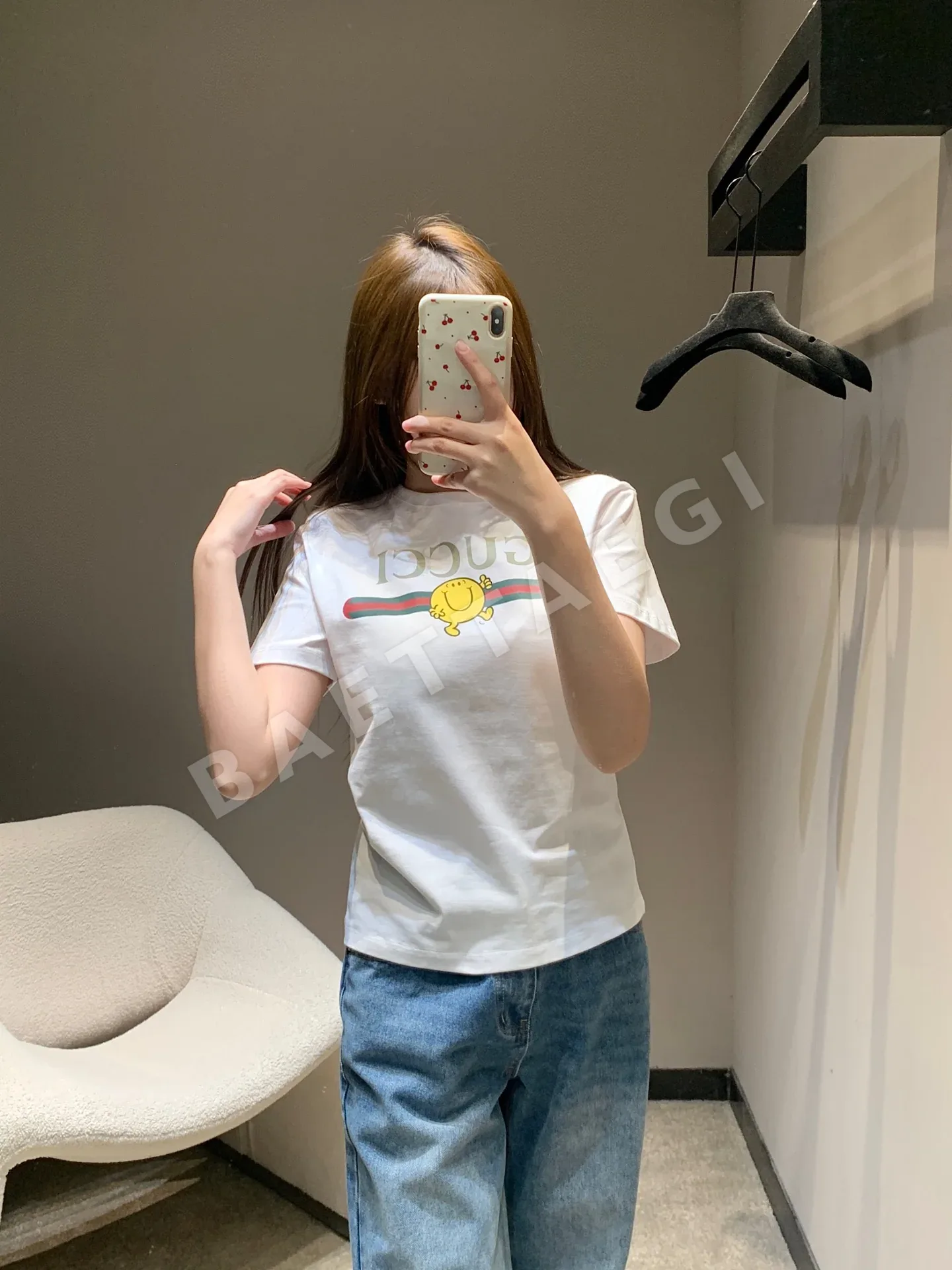 구찌 클래식 레터 반팔 티셔츠 상세 이미지 3