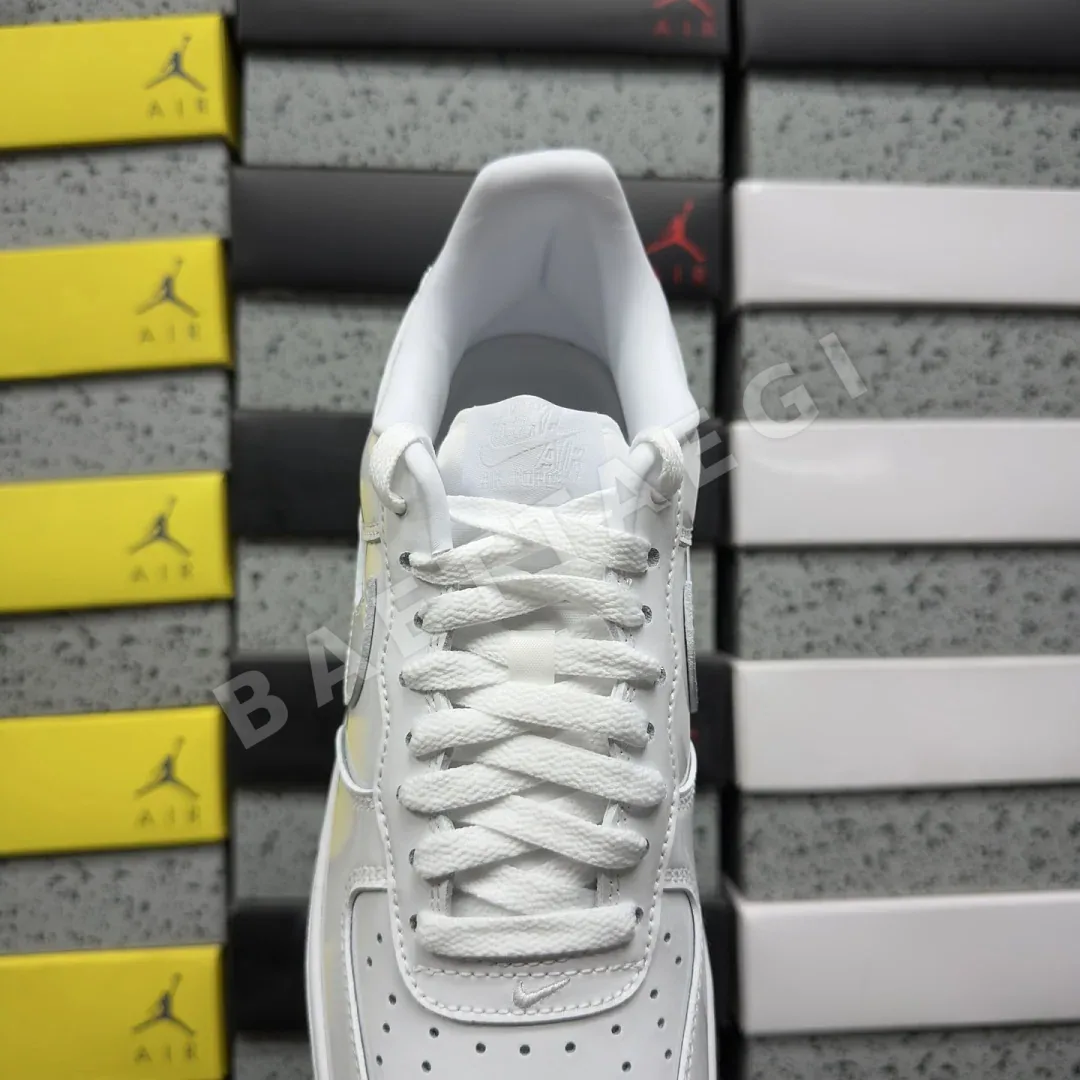 나이키 [MAX] 에어 포스 1 로우 IV2857-100 201752 Nike Air Force 1 Low '07 Premium White 상세 이미지 9