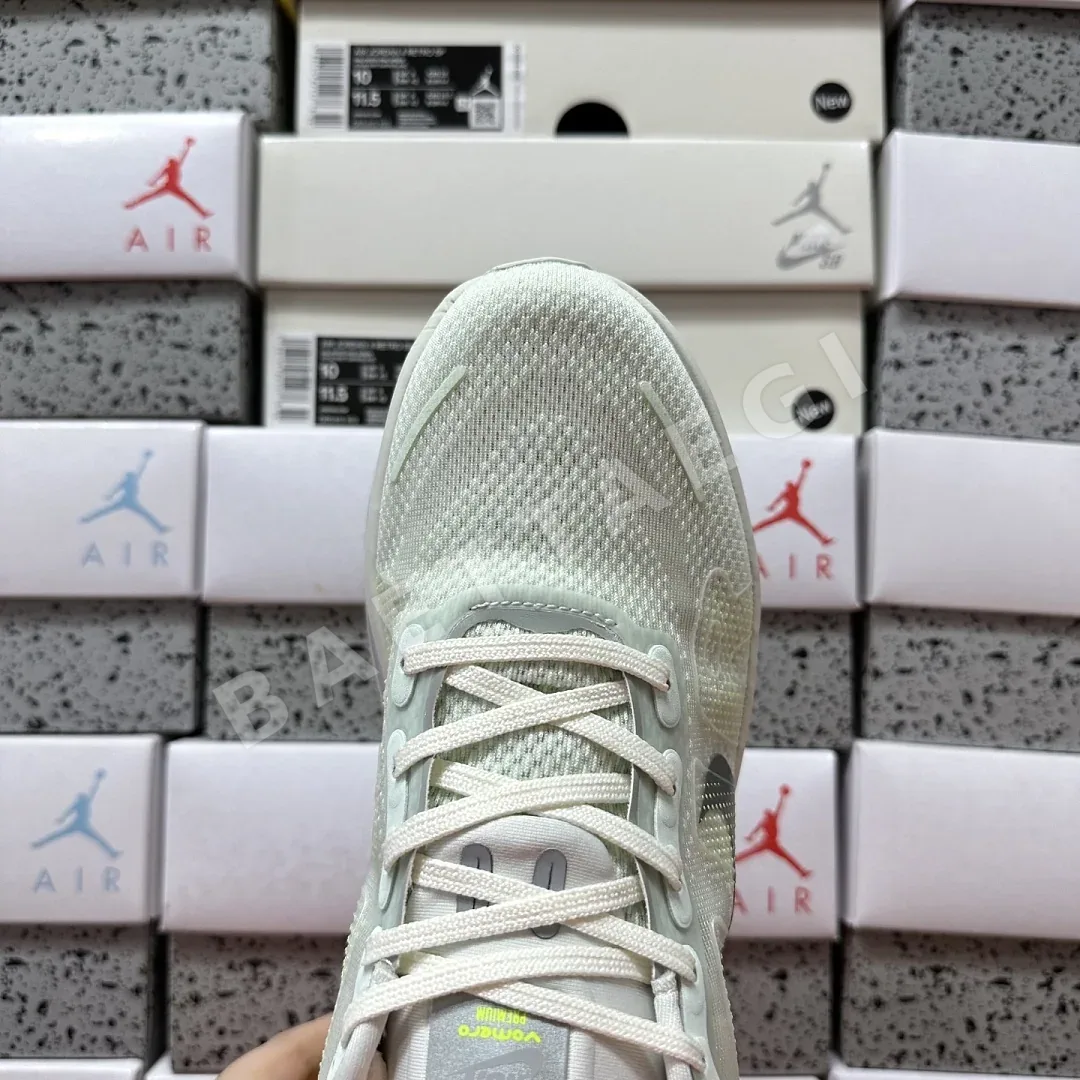 나이키 [5A] 보메로 프리미엄 옐로우 HQ2050-300 201618 Nike Vomero Premium Barely Volt 상세 이미지 4