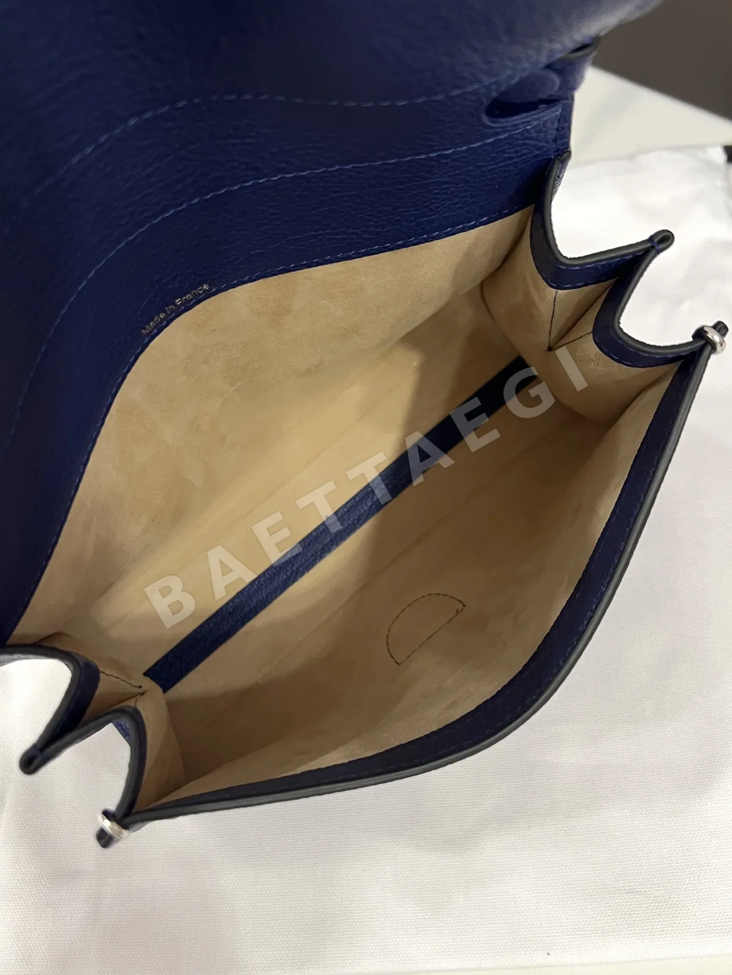 델보 템포 스몰 가죽 핸드백 상세 이미지 5