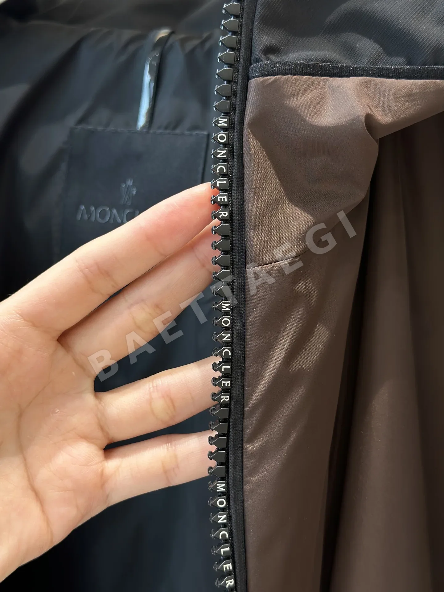 몽클레르 남성 갤버스턴 후드 자켓 D258 상세 이미지 4