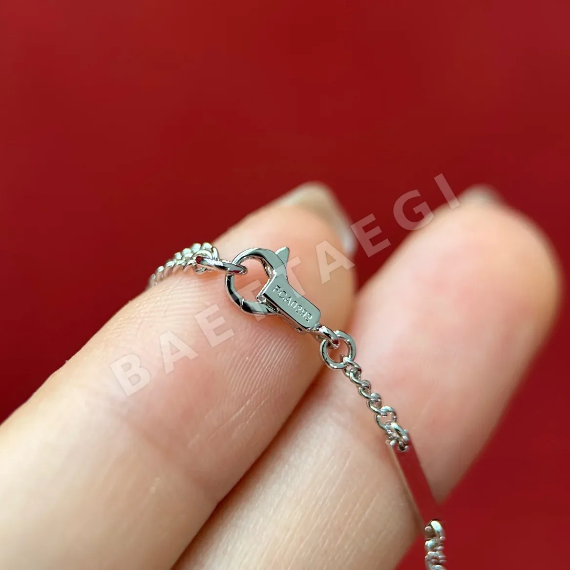 셀린느 트리옴프 라인스톤 장식 목걸이 상세 이미지 8