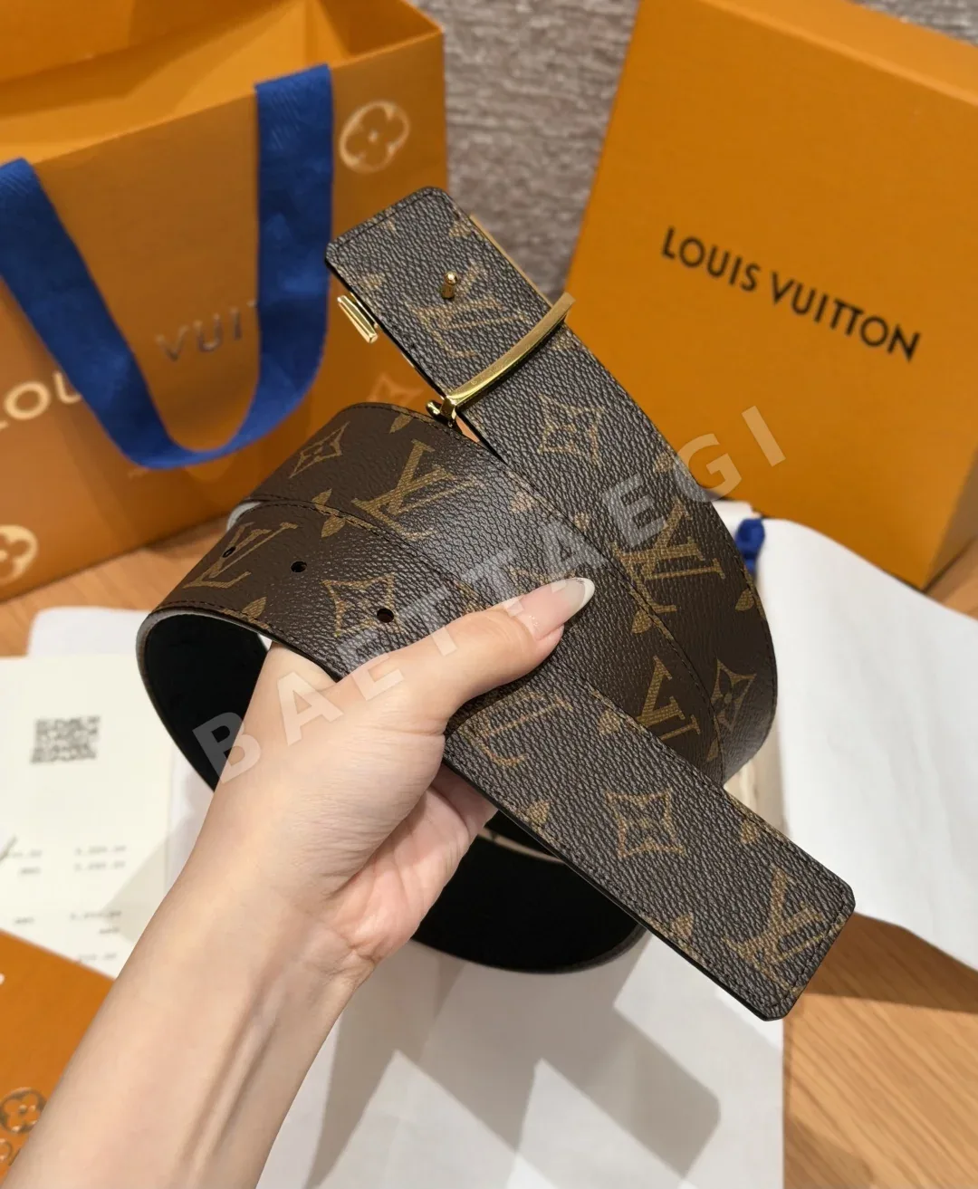 루이비통 이니셜 모노그램 미드나이트 40mm 리버시블 벨트 상세 이미지 3