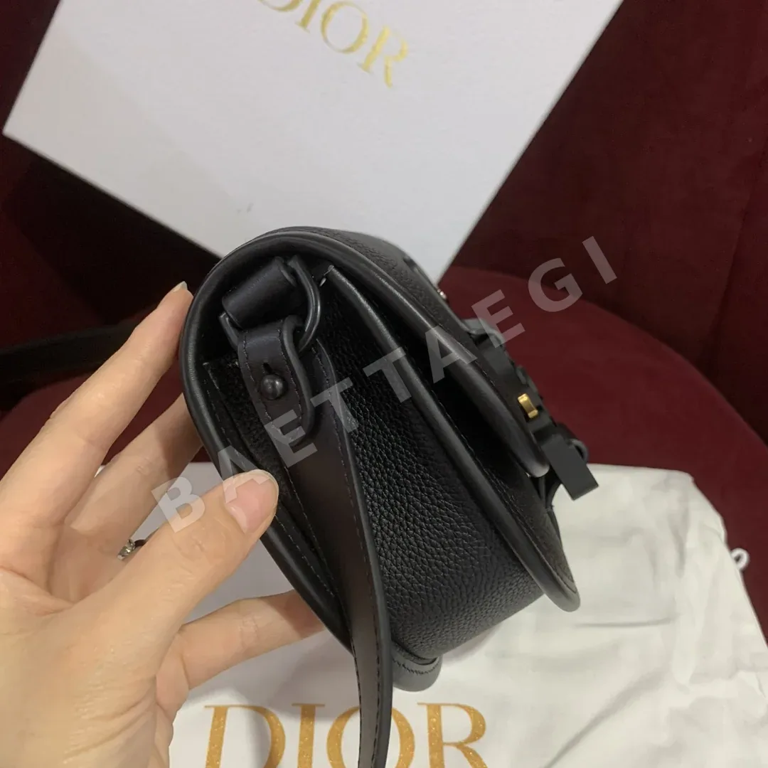 디올 보비 가방 상세 이미지 3