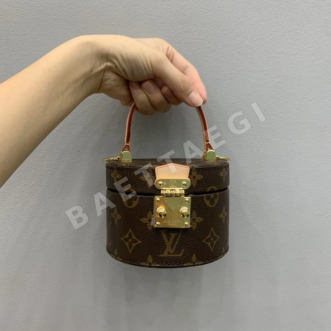 루이비통 원형 상자 가방 M46933
