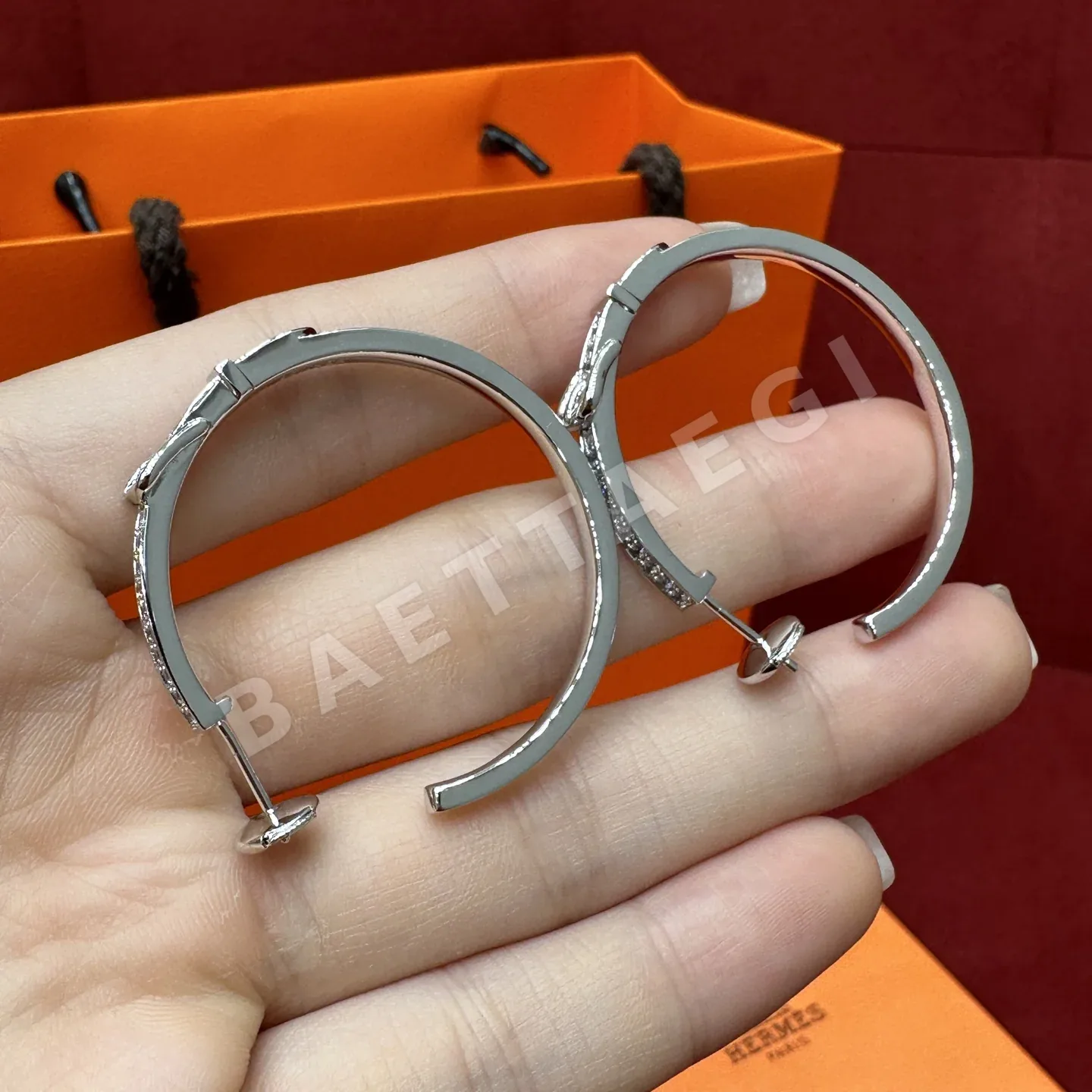 에르메스 풀 라인스톤 벨트 버클 후프 귀걸이 상세 이미지 6