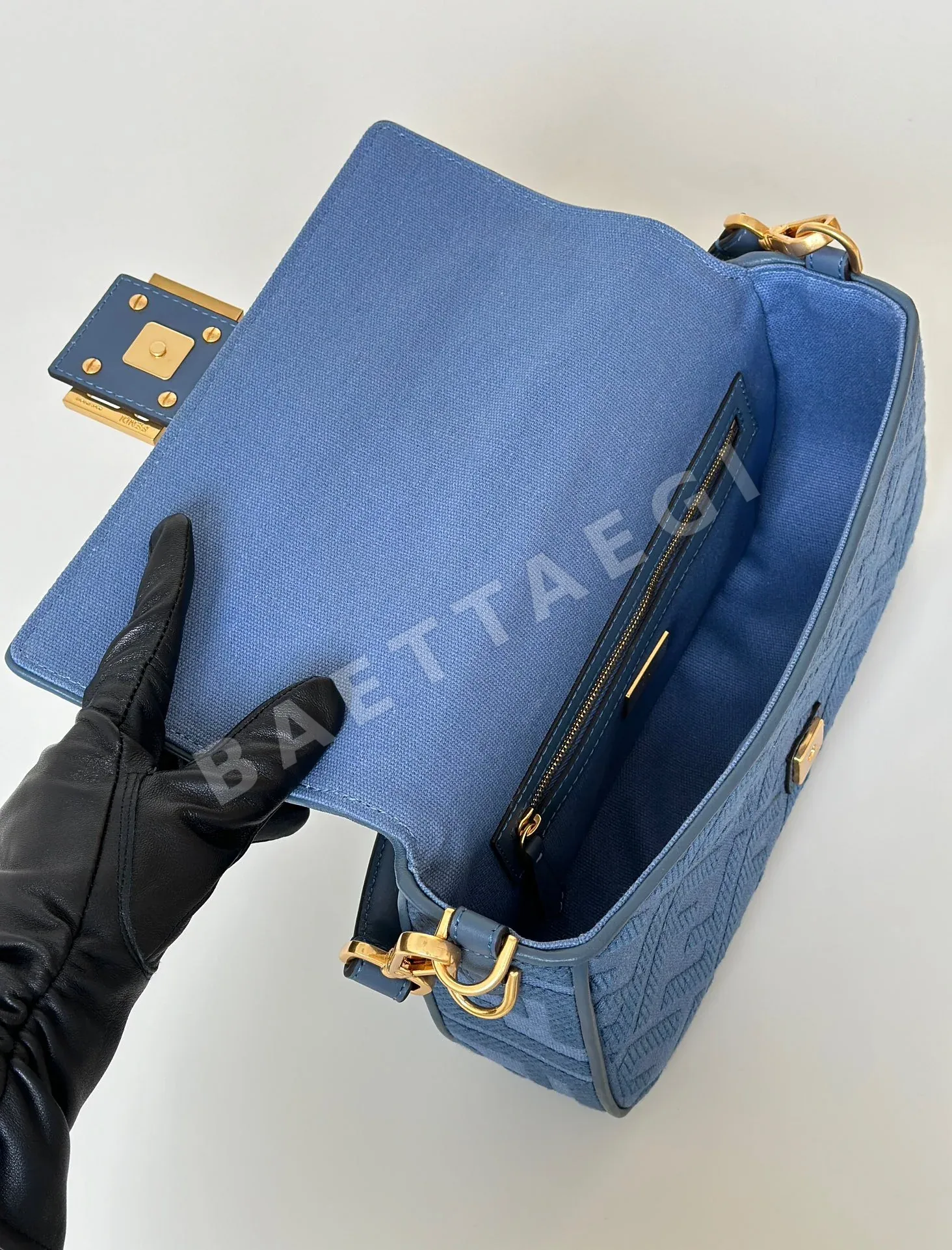 펜디 FIAD 자수 캔버스 숄더백 0159 B 상세 이미지 9