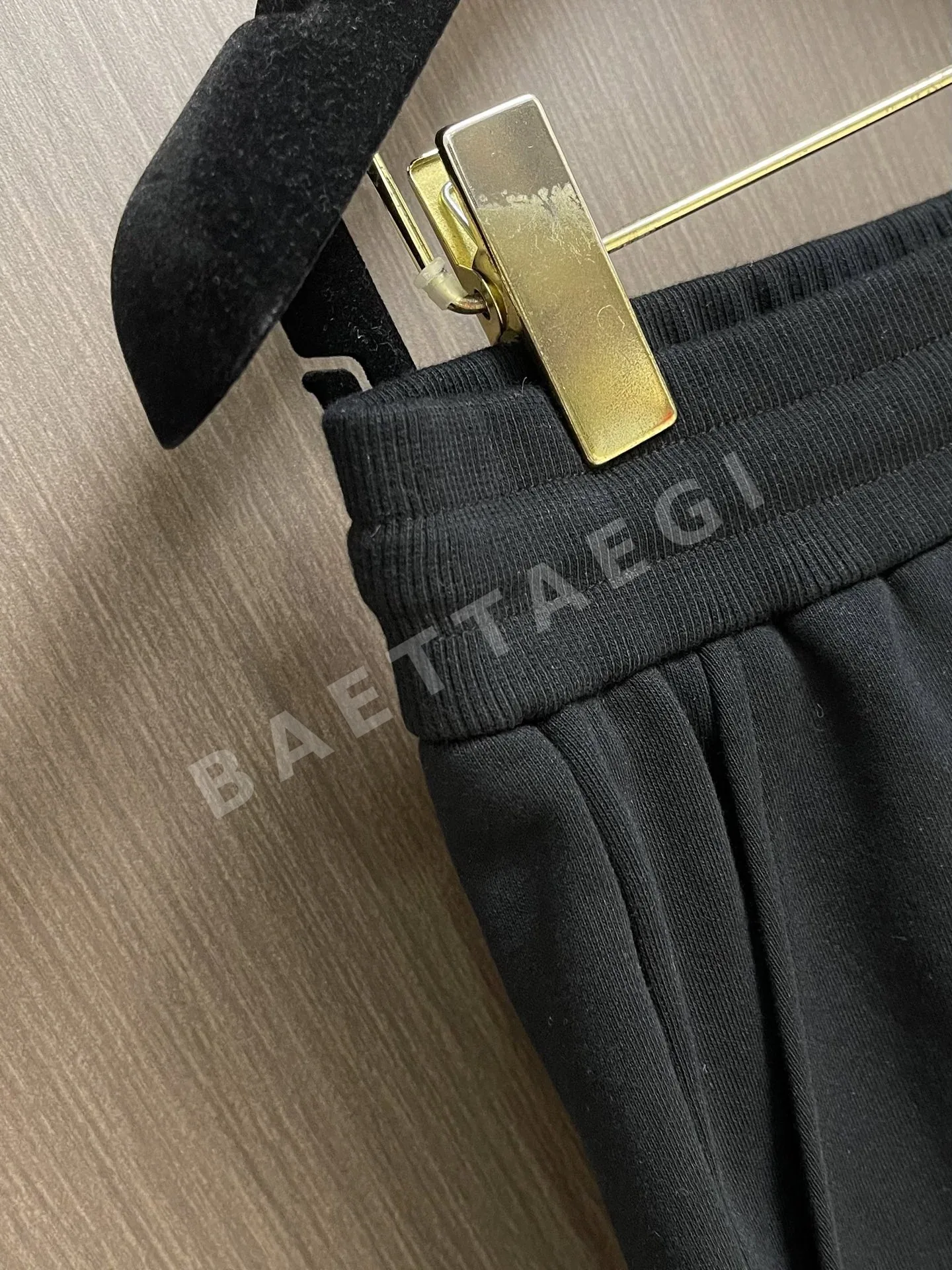 셀린느 남성 여름 캐주얼 자수 반바지 상세 이미지 6