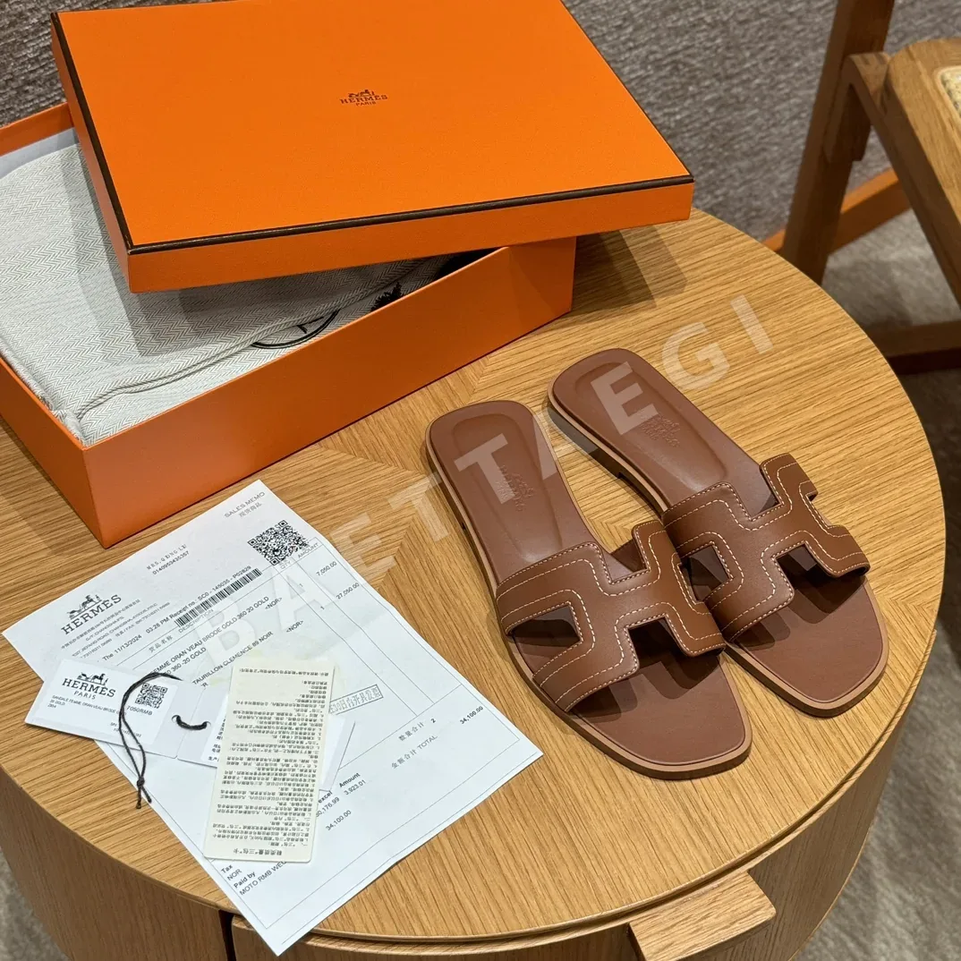 에르메스 오란 골드 송아지가죽 슬리퍼 117490