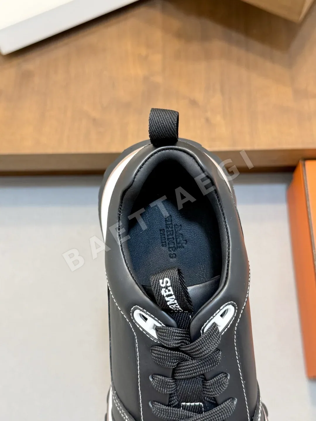 에르메스 리더 스니커즈 남성 상세 이미지 7