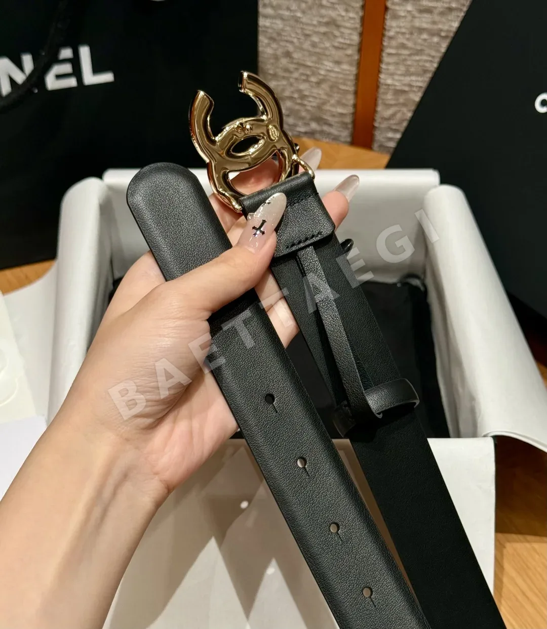 샤넬 클래식 더블 C 골드 버클 가죽 벨트 상세 이미지 6