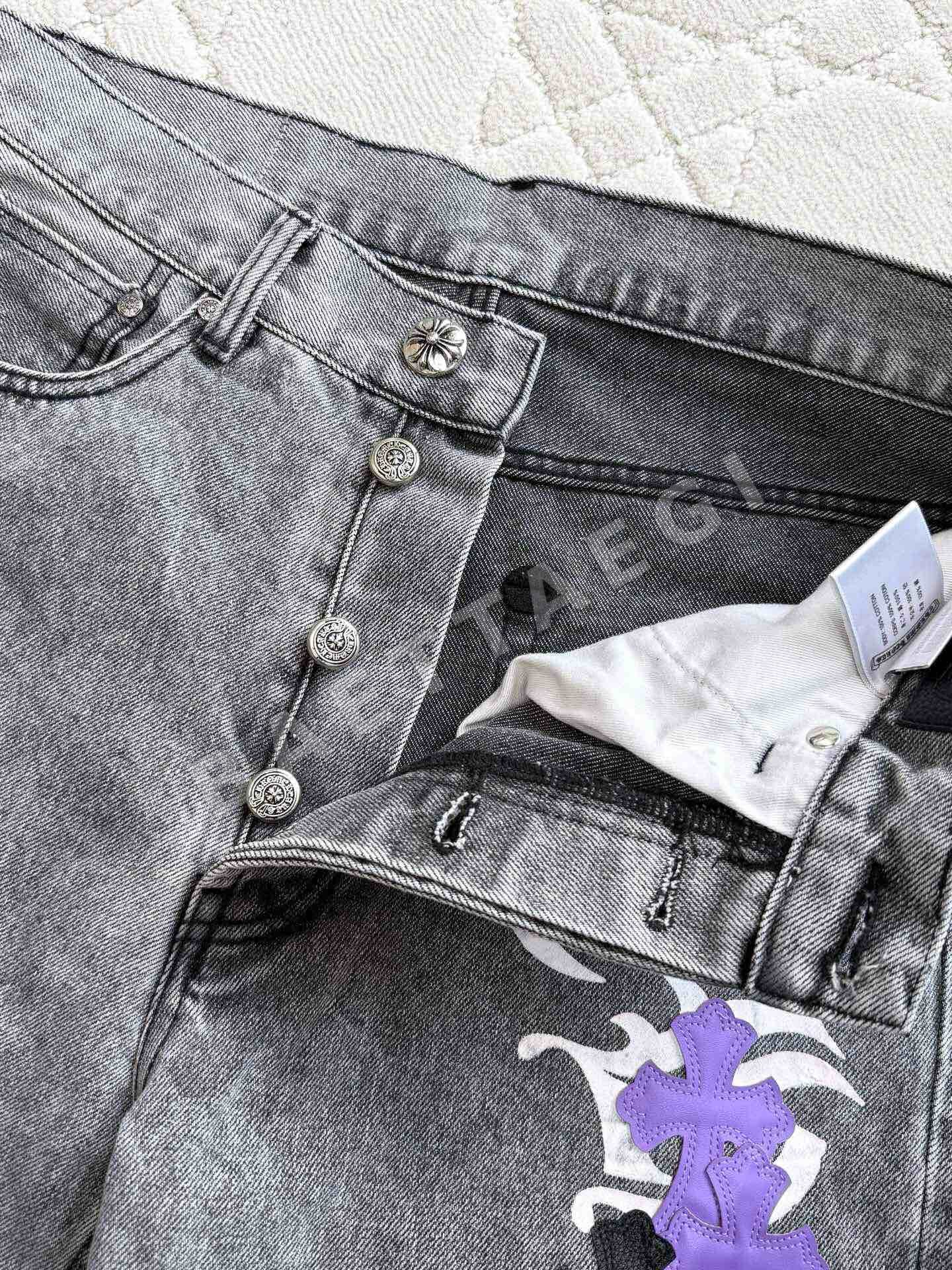 크롬하츠 헤비워시 프린트 그래피티 가죽 라벨 남성 바지 상세 이미지 8