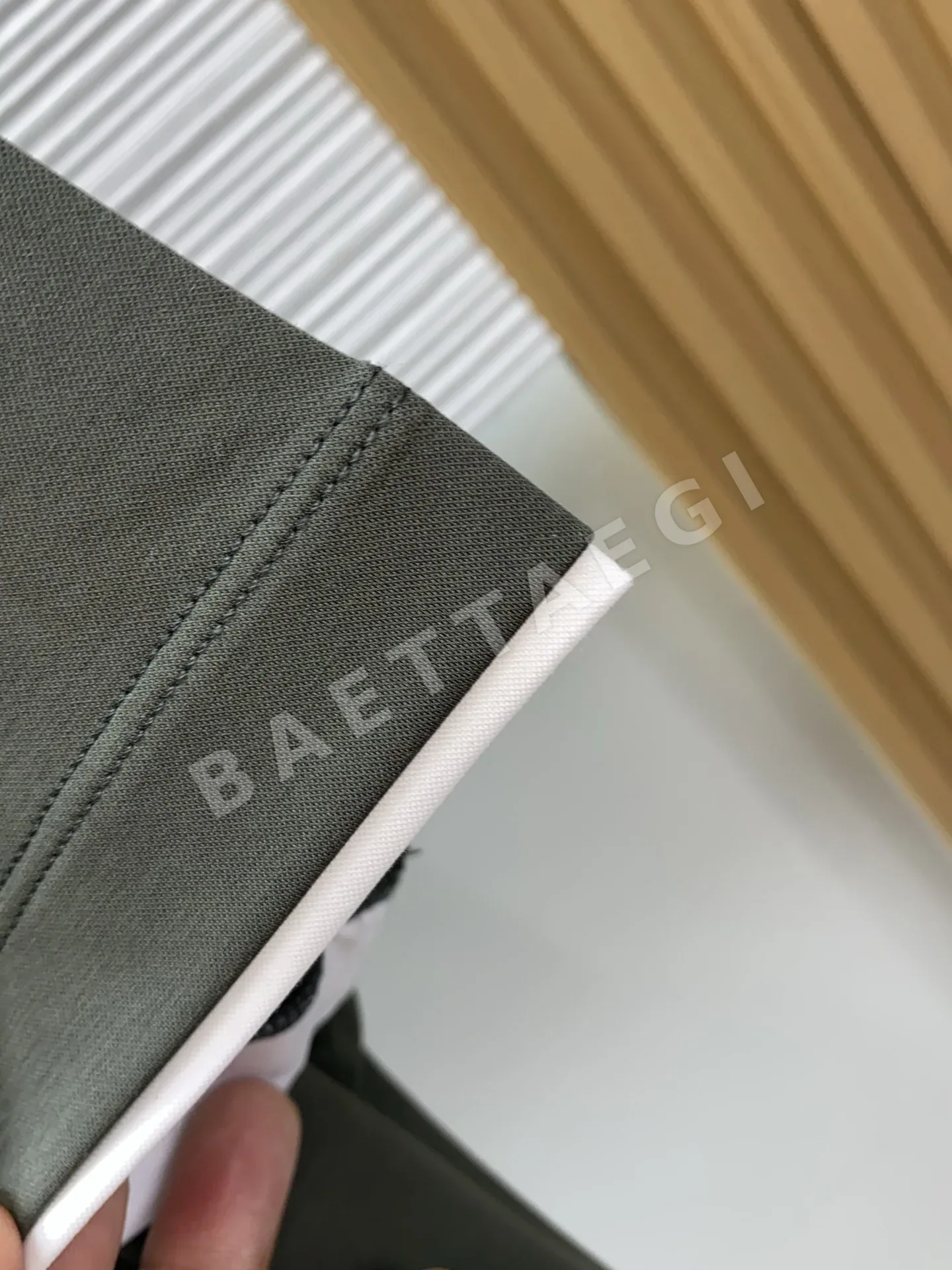 브루넬로쿠치넬리 100수 코튼 크루넥 남성 반팔 티셔츠 상세 이미지 6