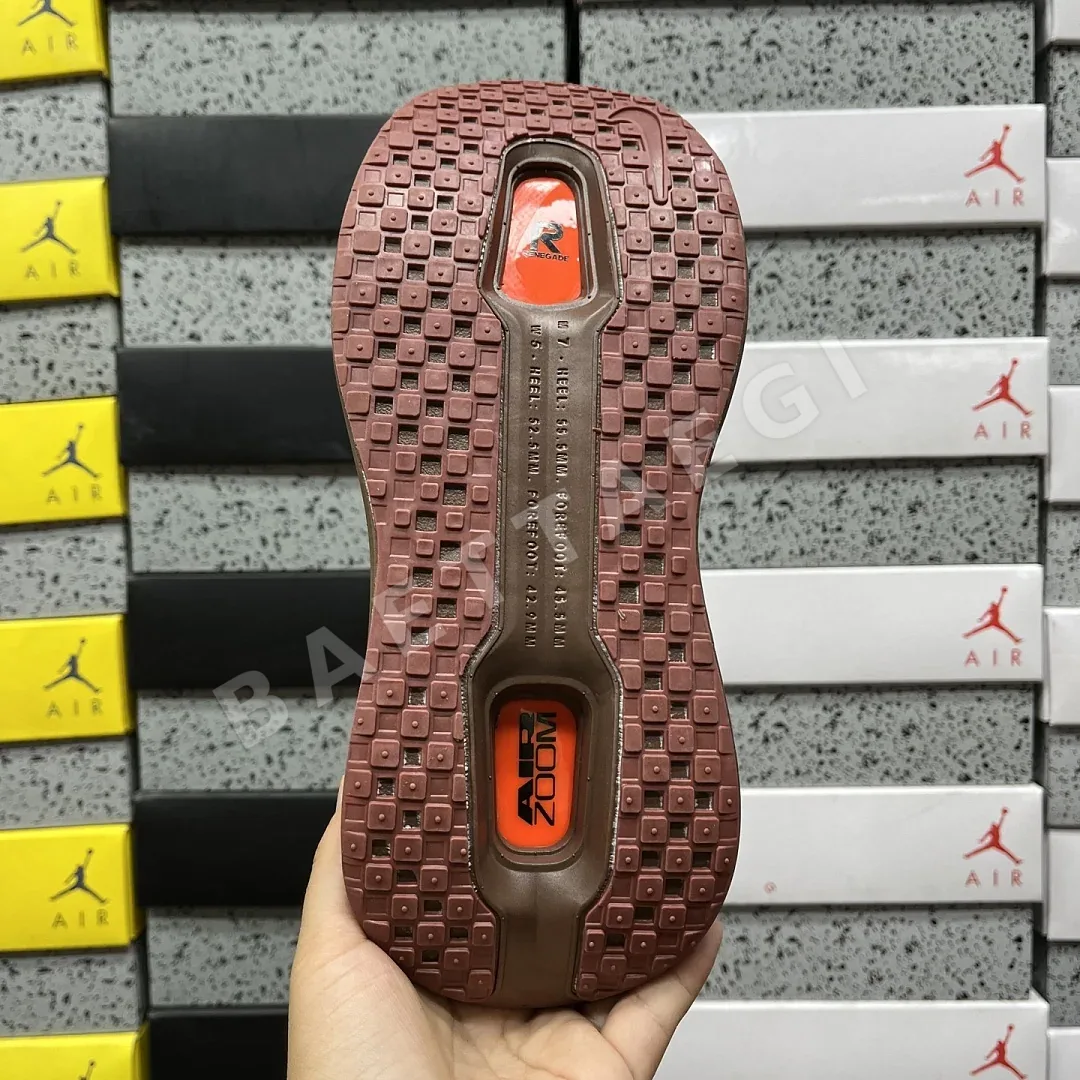 나이키 [5A] 보메로 프리미엄 IQ7314-200 201707 Nike Vomero Premium Renegade 상세 이미지 3