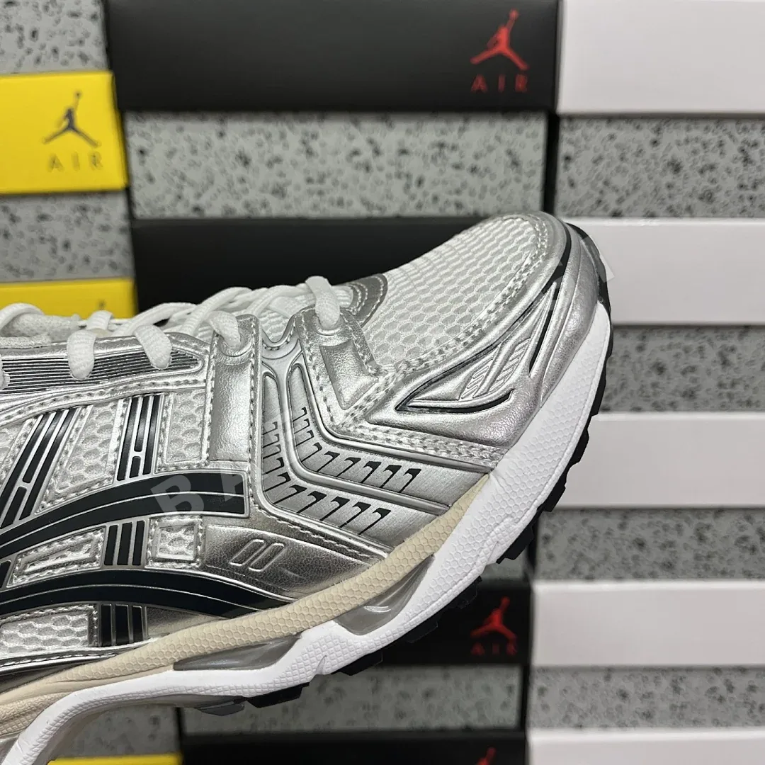 아식스 [ZC] 젤 카야노 14 1203A537-110 200324 Asics Gel-Kayano 14 White Graphite Grey 상세 이미지 9