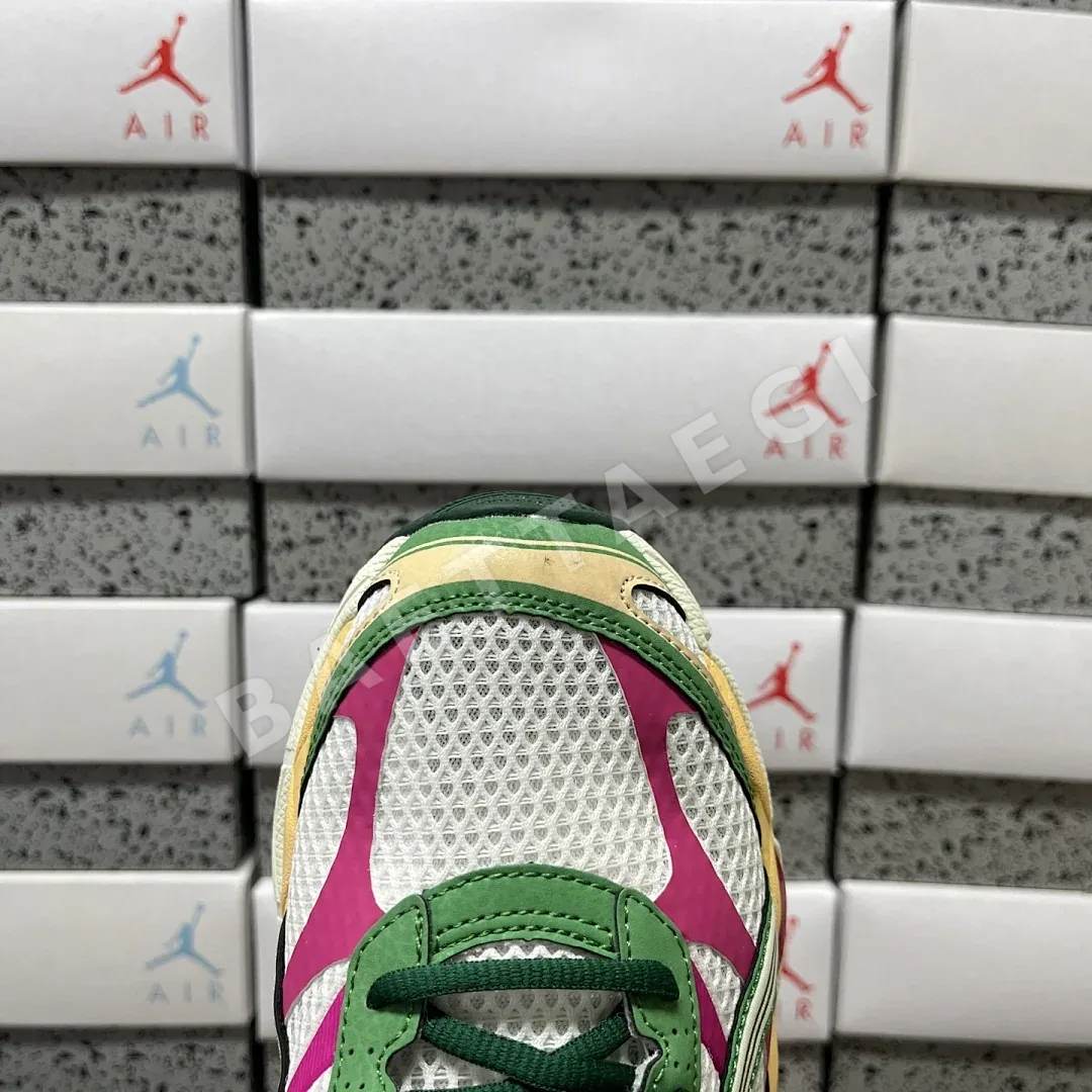 아식스 [TOP] 젤 큐뮬러스 16 1203A763-100 200300 Asics Gel-Cumulus 16 Green Cream Ivory 상세 이미지 2