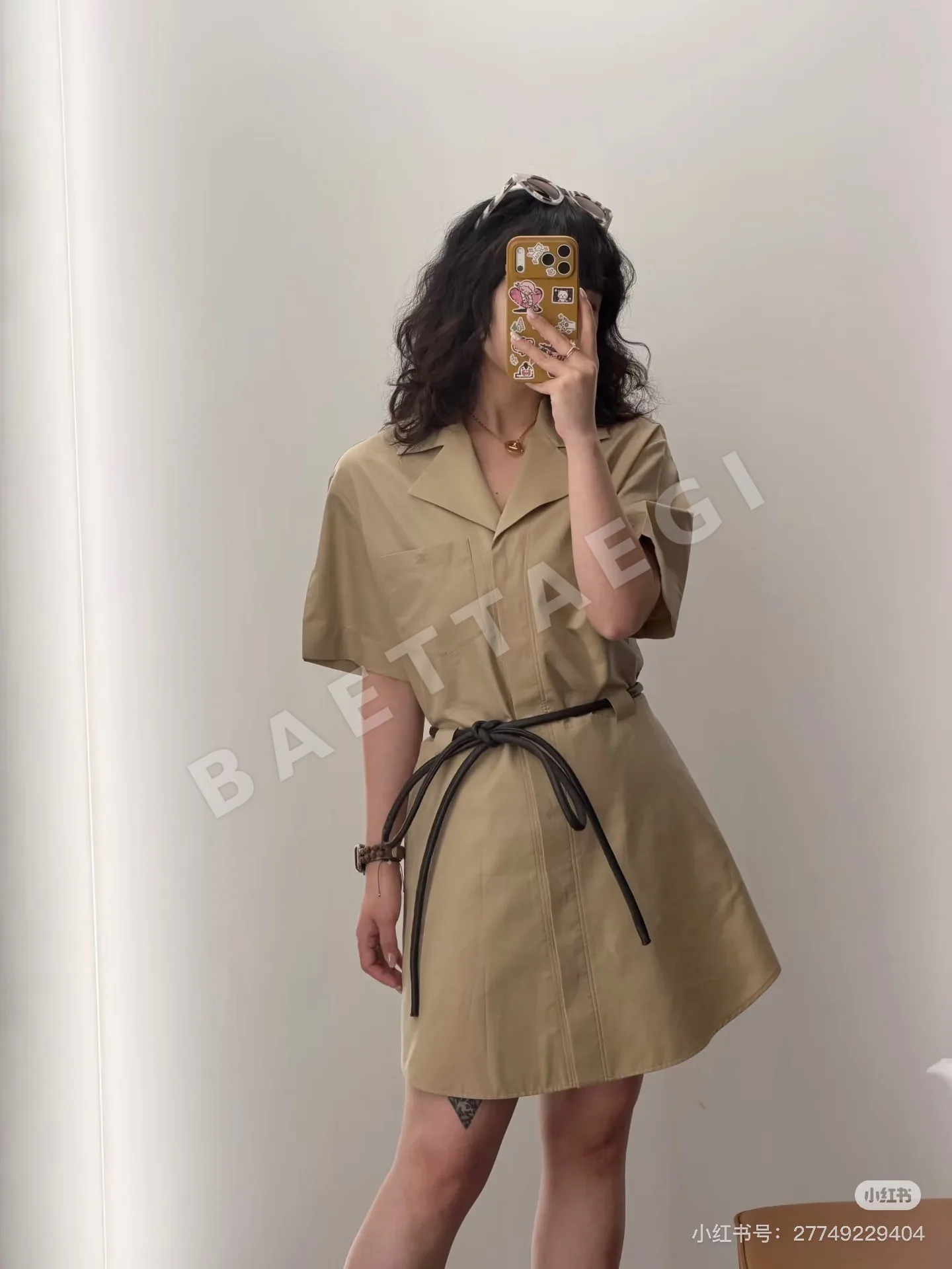 셀린느 카키 컬러 여성 린넨 원피스 상세 이미지 5