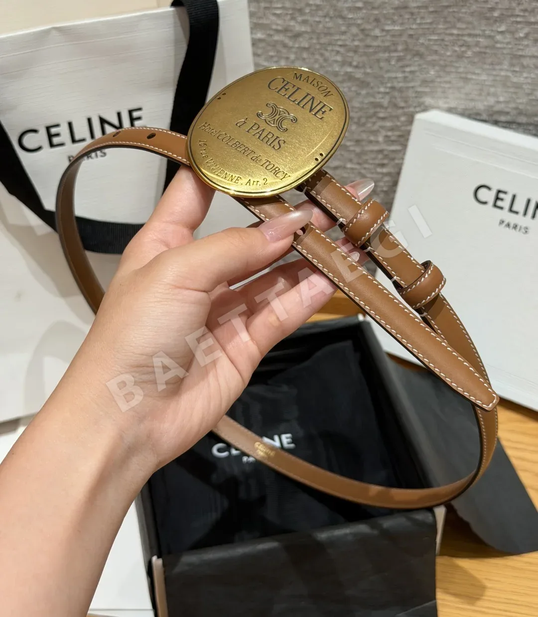 셀린느 메종 13mm 소가죽 벨트 골드 버클 상세 이미지 4