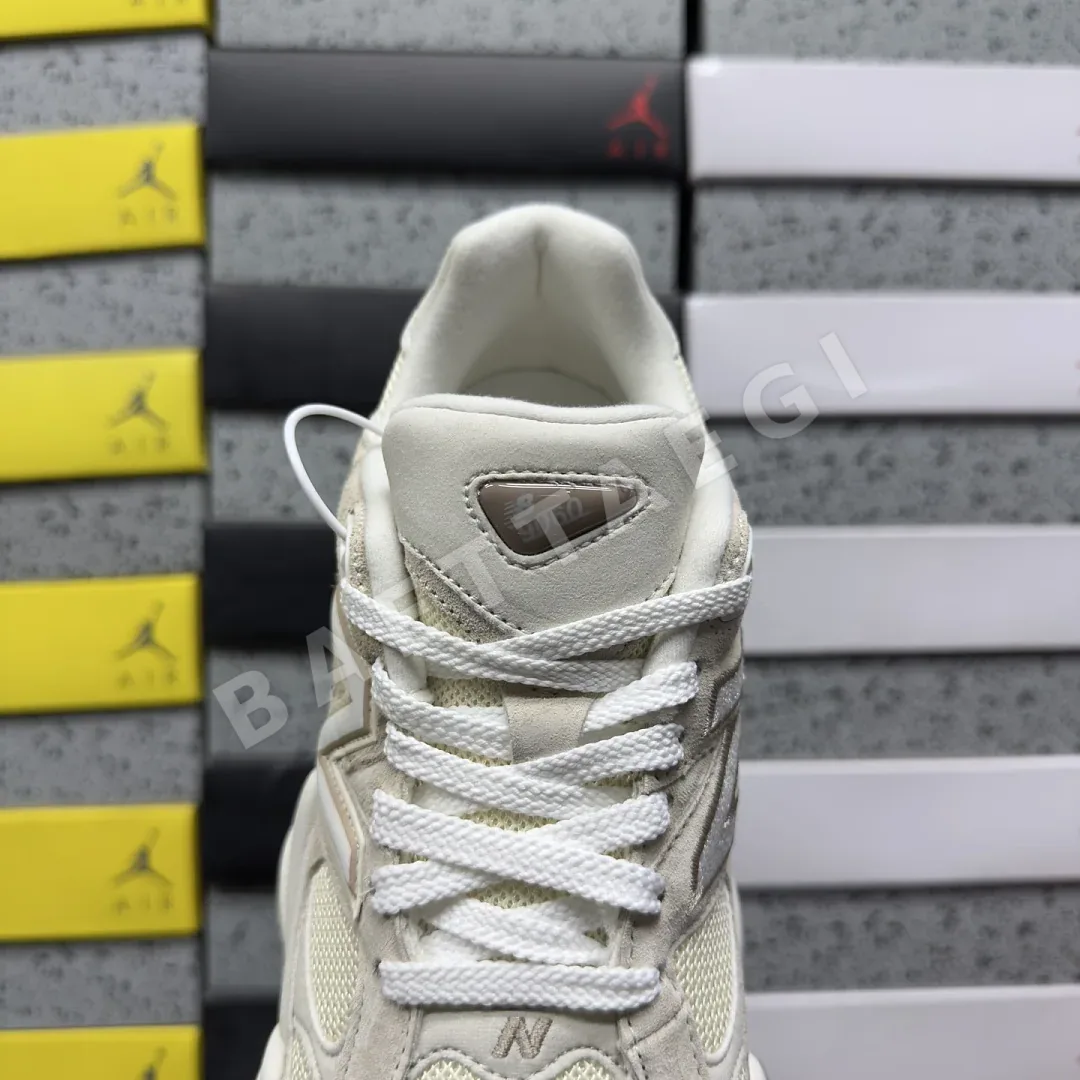 뉴발란스 [C] 9060 U906029Y 202257 New Balance 9060 Truffle Salt Timber Wolf 상세 이미지 6