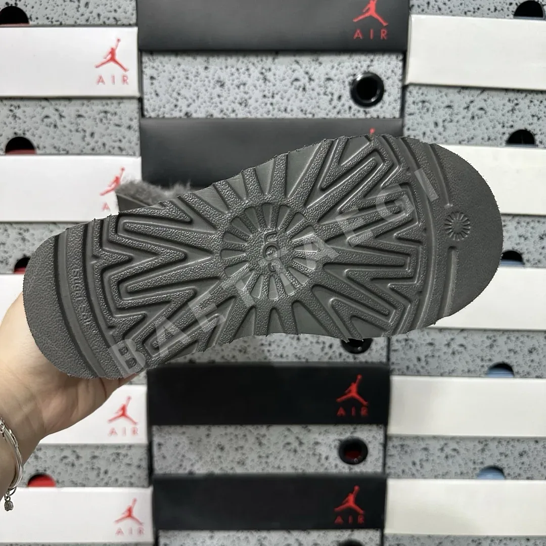 어그 [TOP] 208893 UGG 1016230 GREY 상세 이미지 4