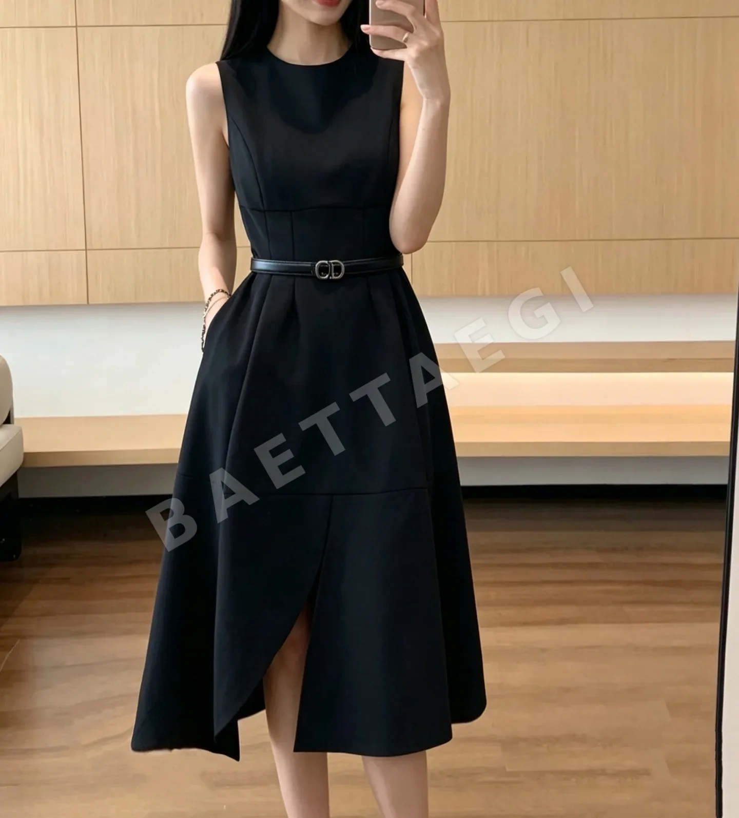 디올 블랙 노슬리브 웨이스트 원피스 135444