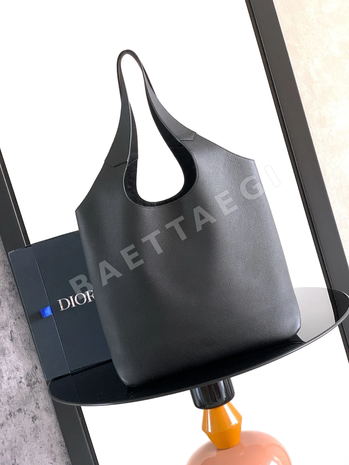 디올 프리베 호보 버킷 가방 상세 이미지 3