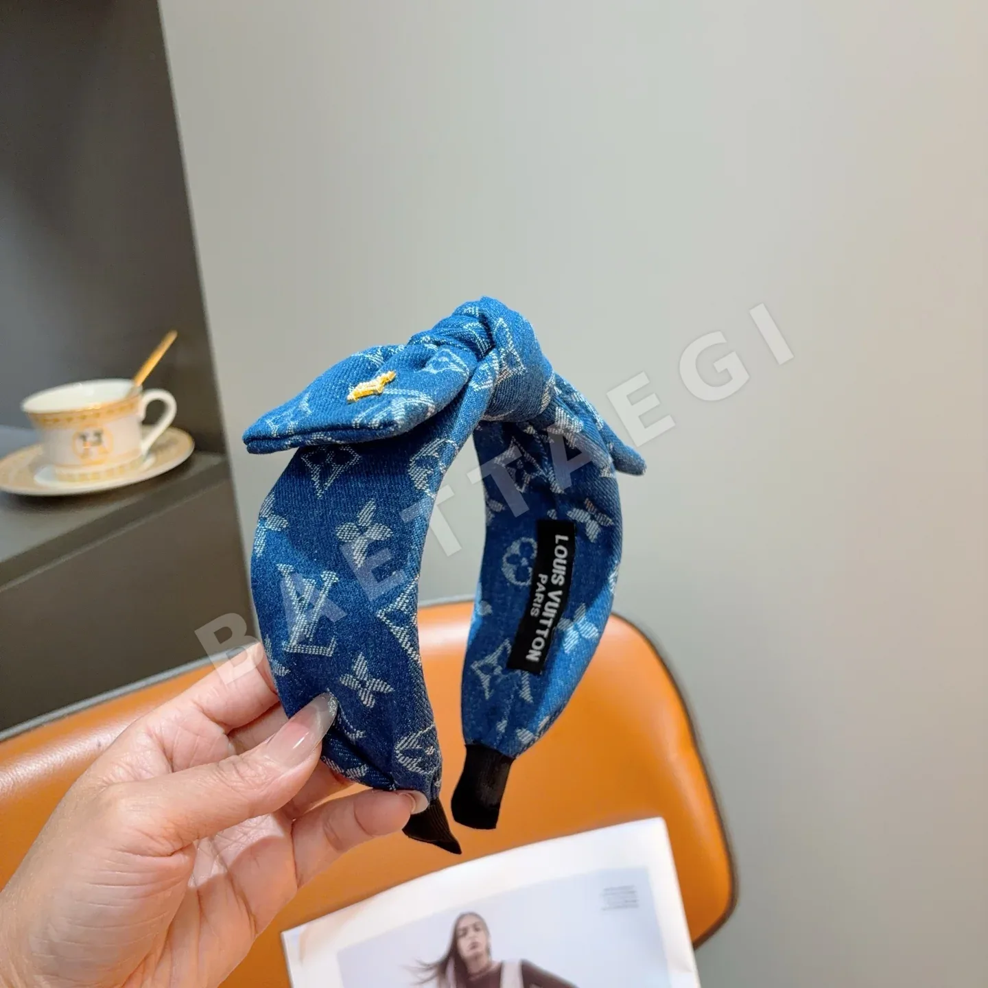 루이비통 나비넥타이 데님 헤어밴드 상세 이미지 3